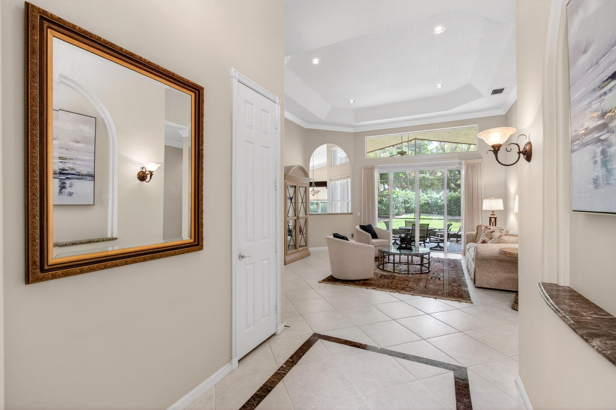 VALENCIA LAKES 1 - Residential