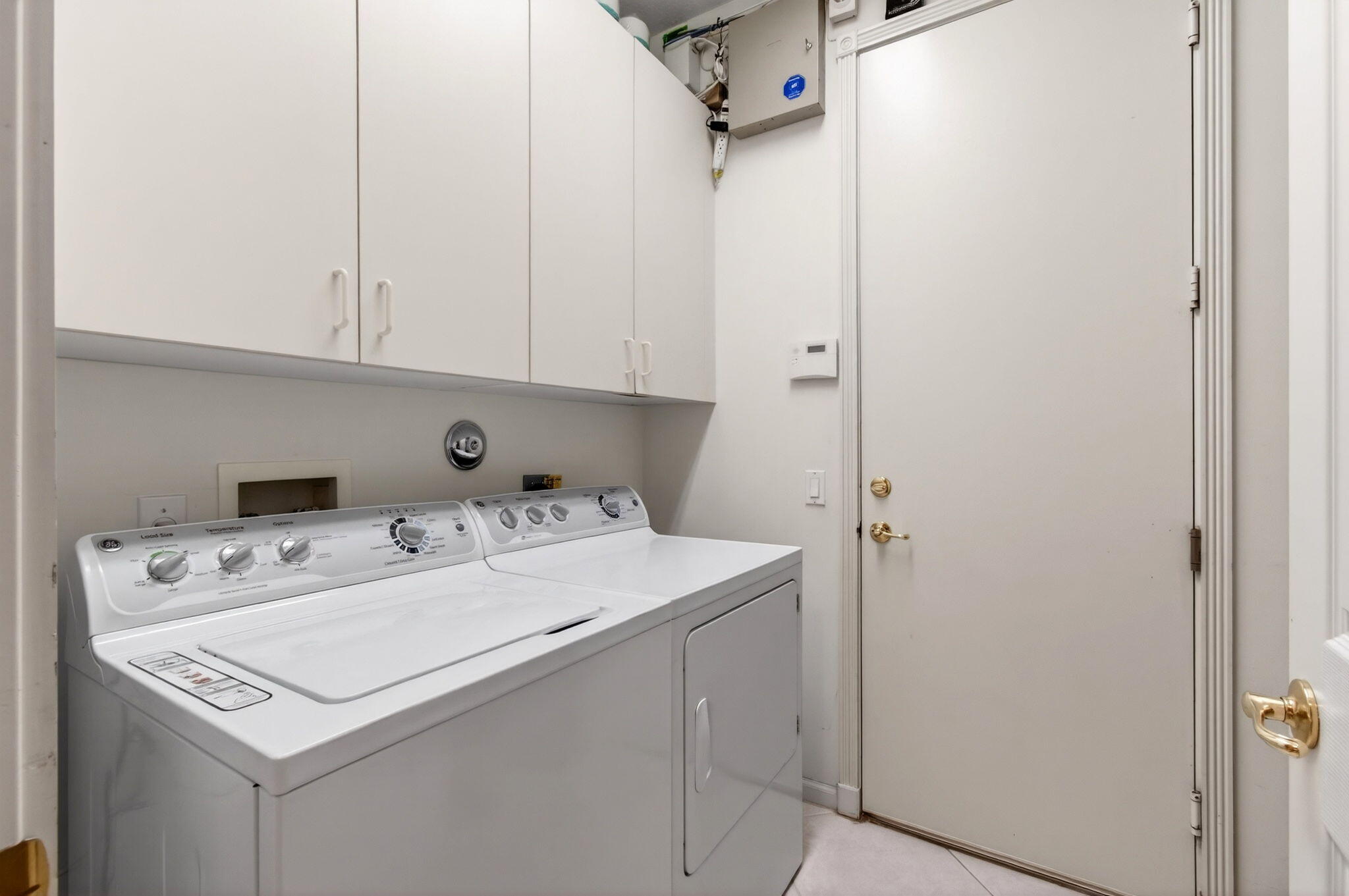 VALENCIA LAKES 1 - Residential