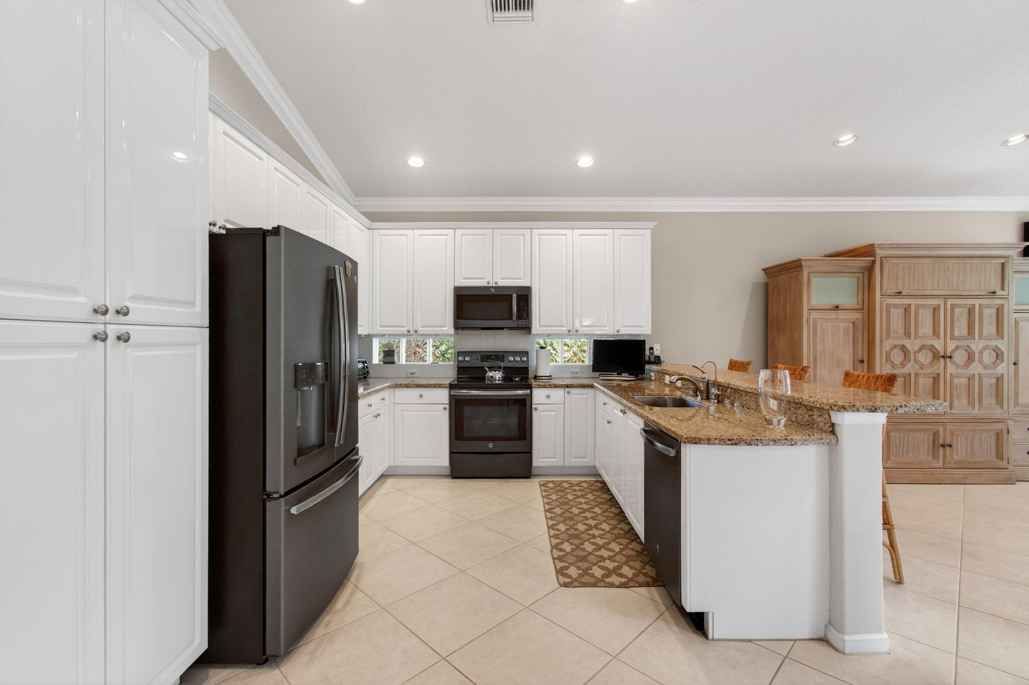 VALENCIA LAKES 1 - Residential