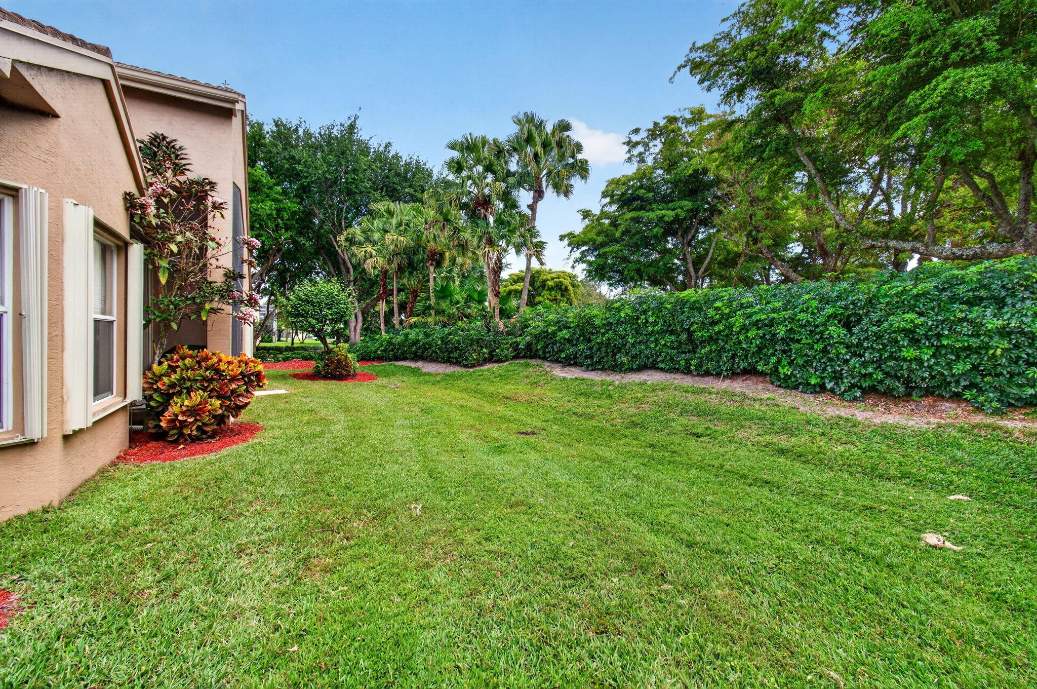 VALENCIA LAKES 1 - Residential