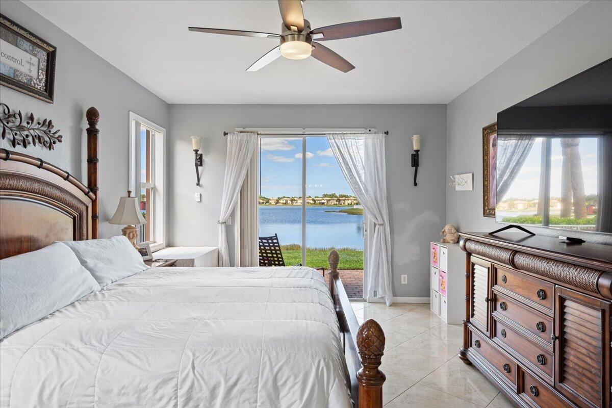 VIZCAYA FALLS - Residential