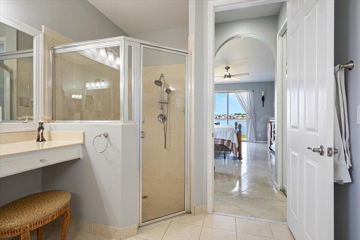 VIZCAYA FALLS - Residential