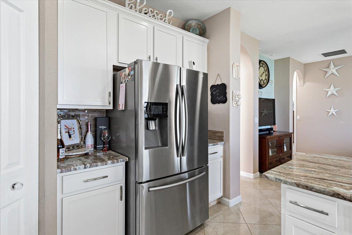 VIZCAYA FALLS - Residential