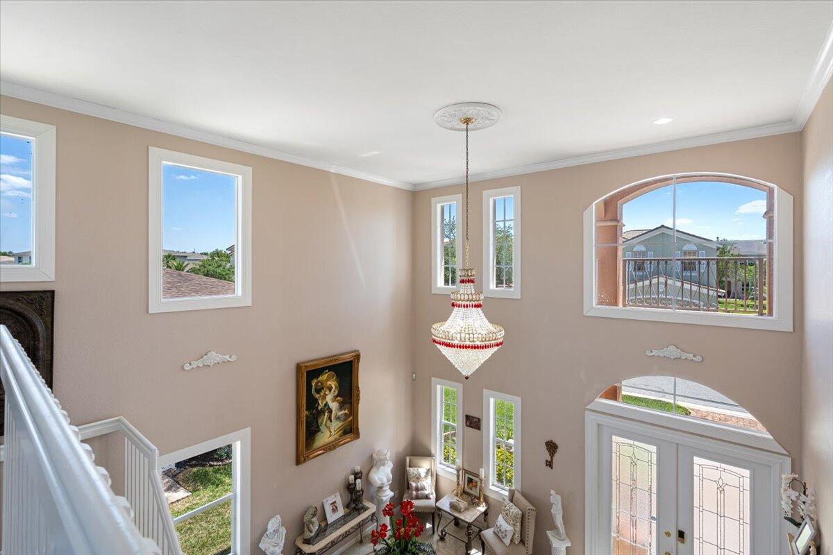 VIZCAYA FALLS - Residential