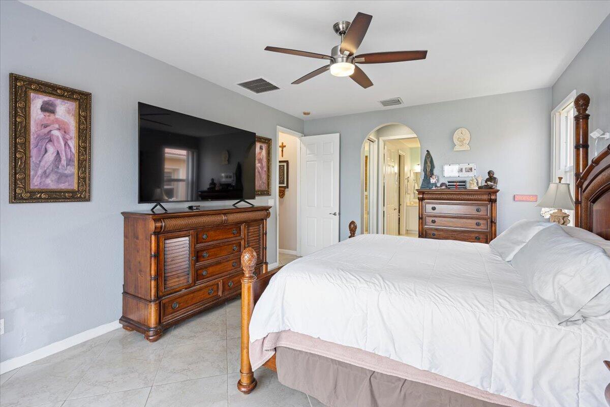 VIZCAYA FALLS - Residential