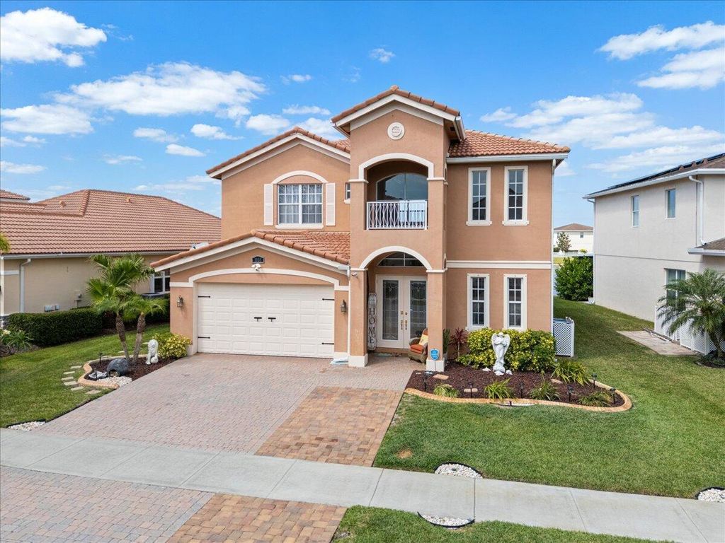 Photo of 1018 NW Demedici Road, Port Saint Lucie, FL 34986 (MLS # R11082795)