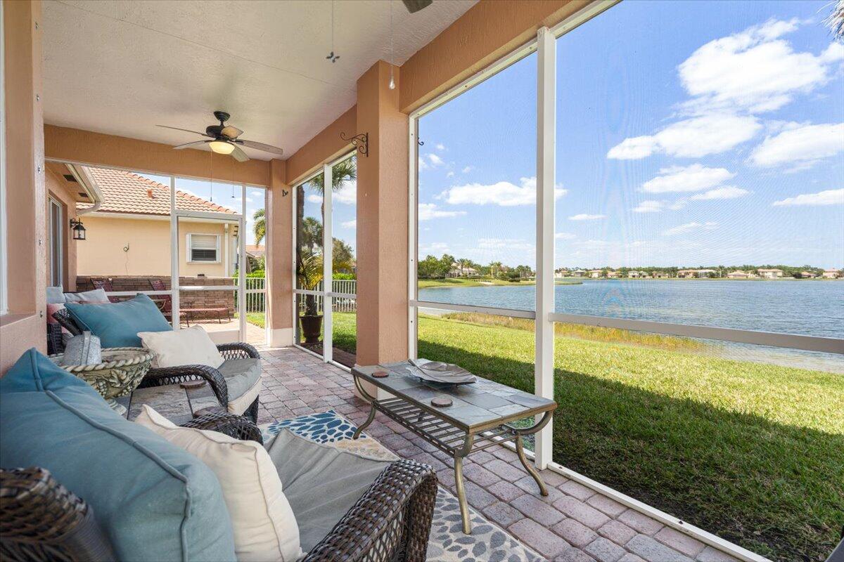 VIZCAYA FALLS - Residential