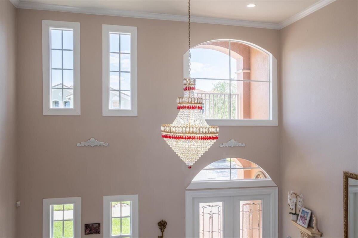 VIZCAYA FALLS - Residential