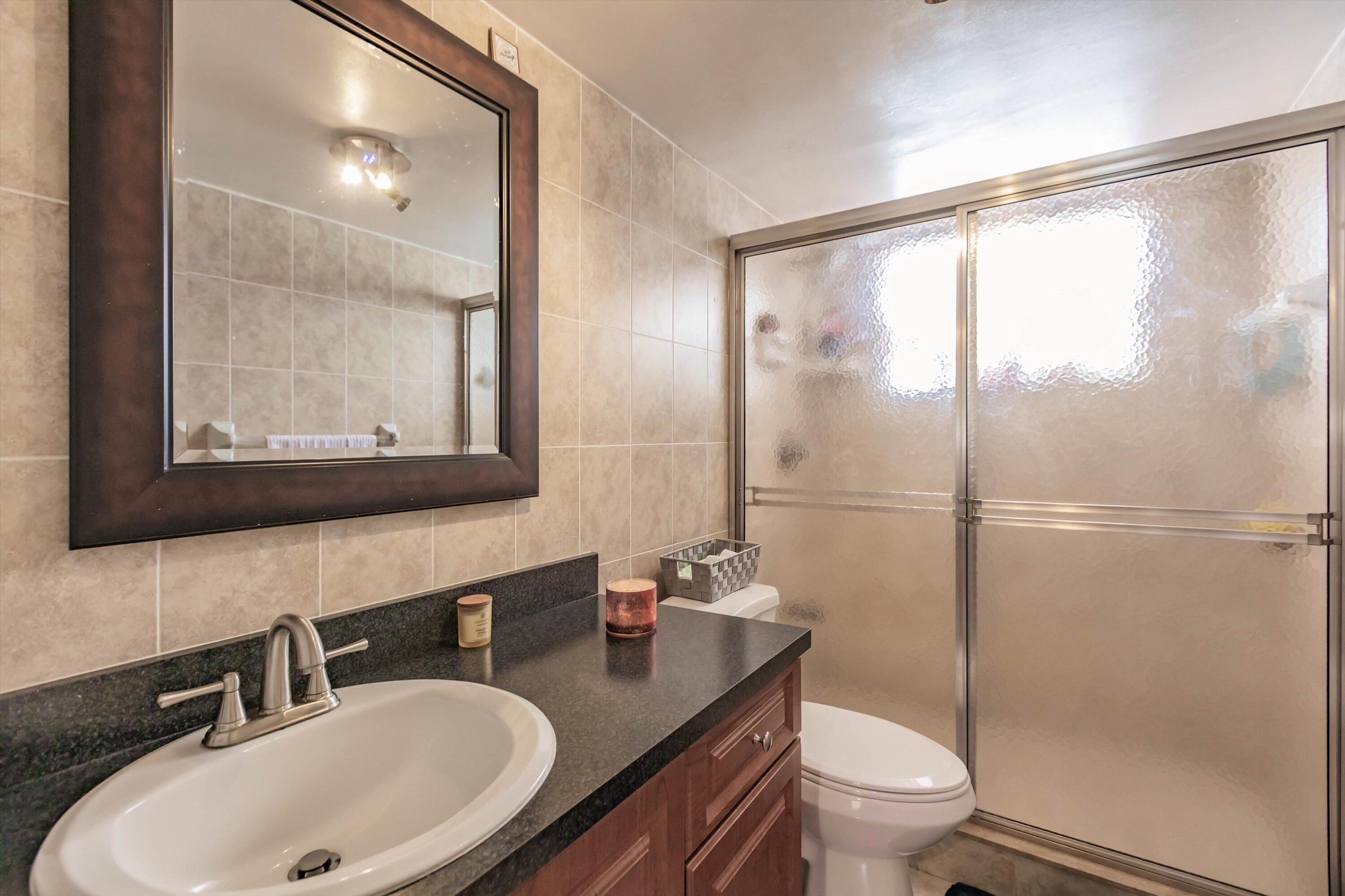 GARNET CONDO - Residential