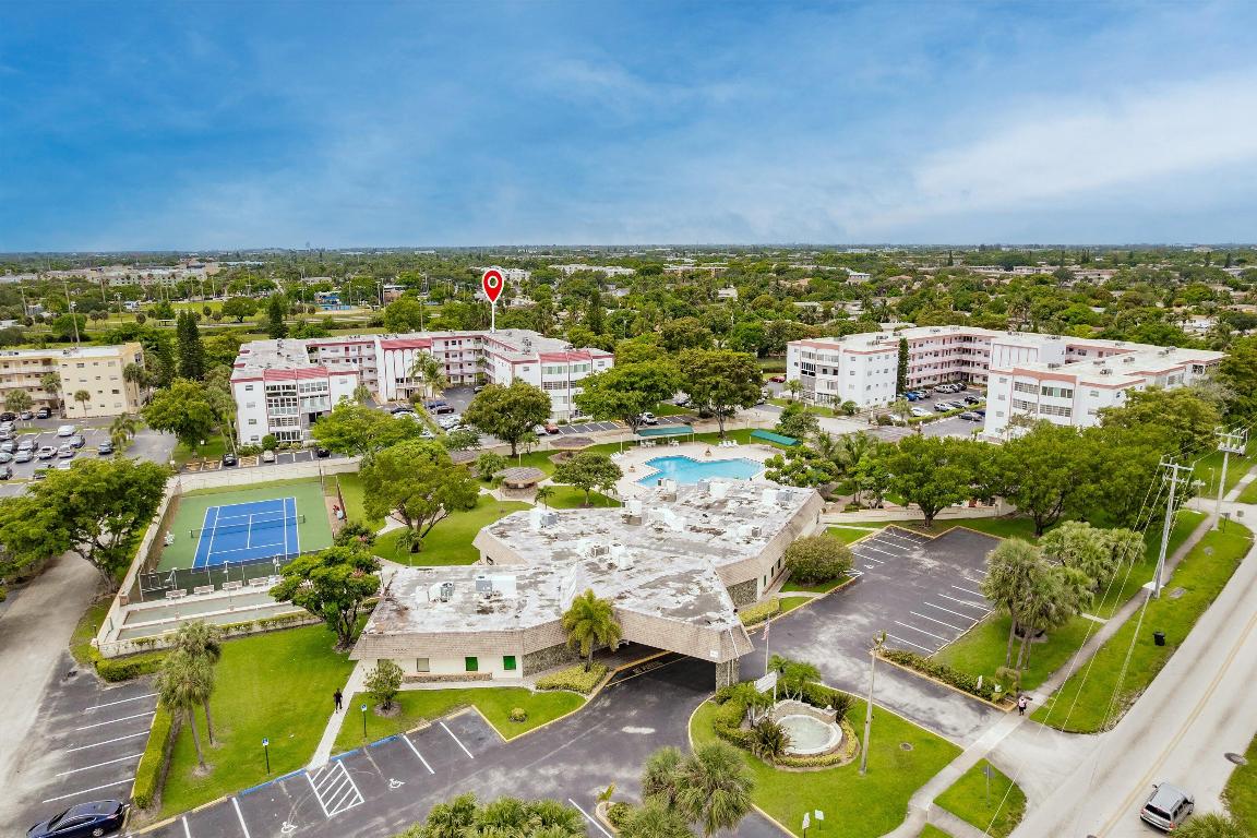 GARNET CONDO - Residential