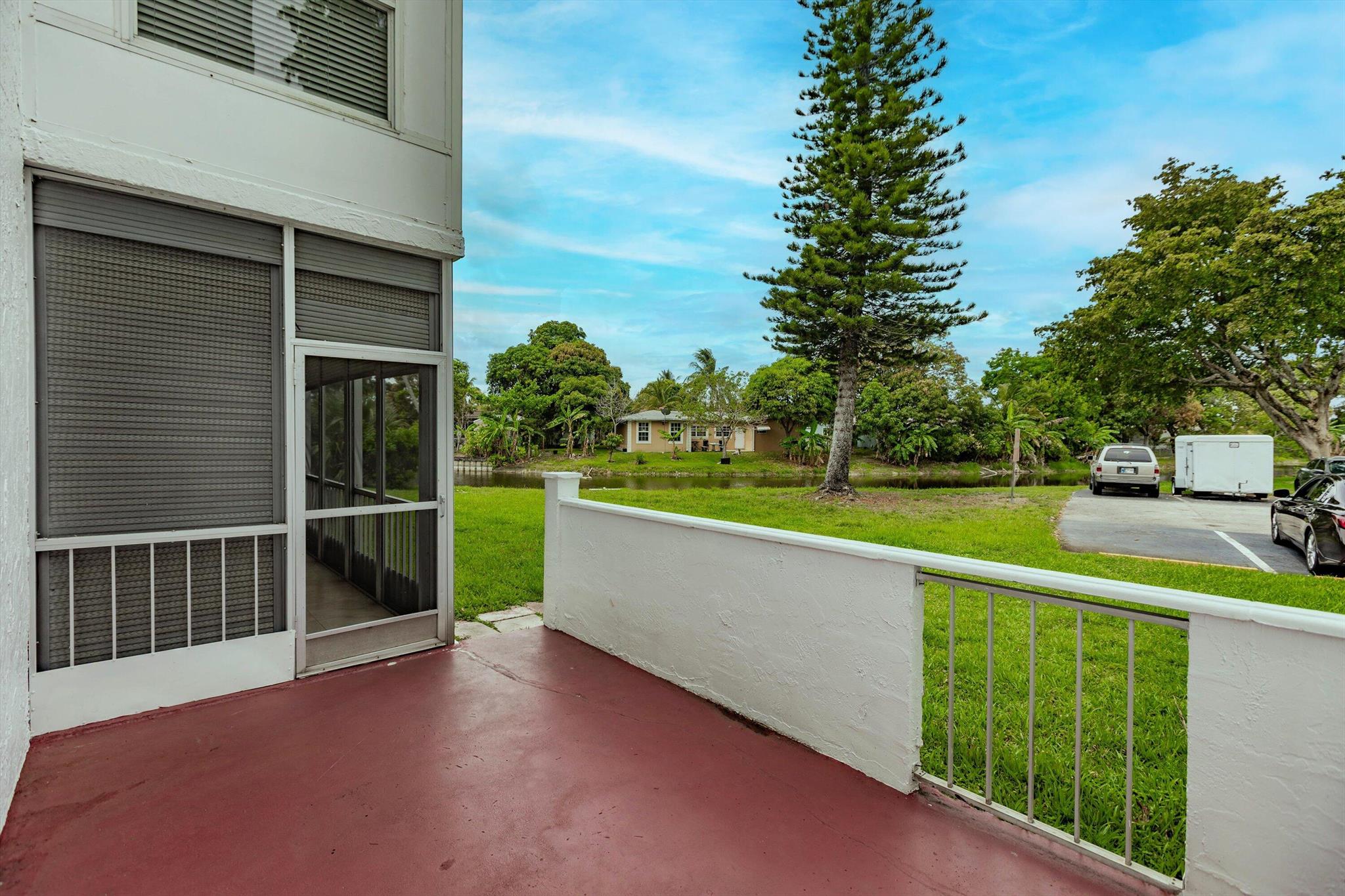 GARNET CONDO - Residential