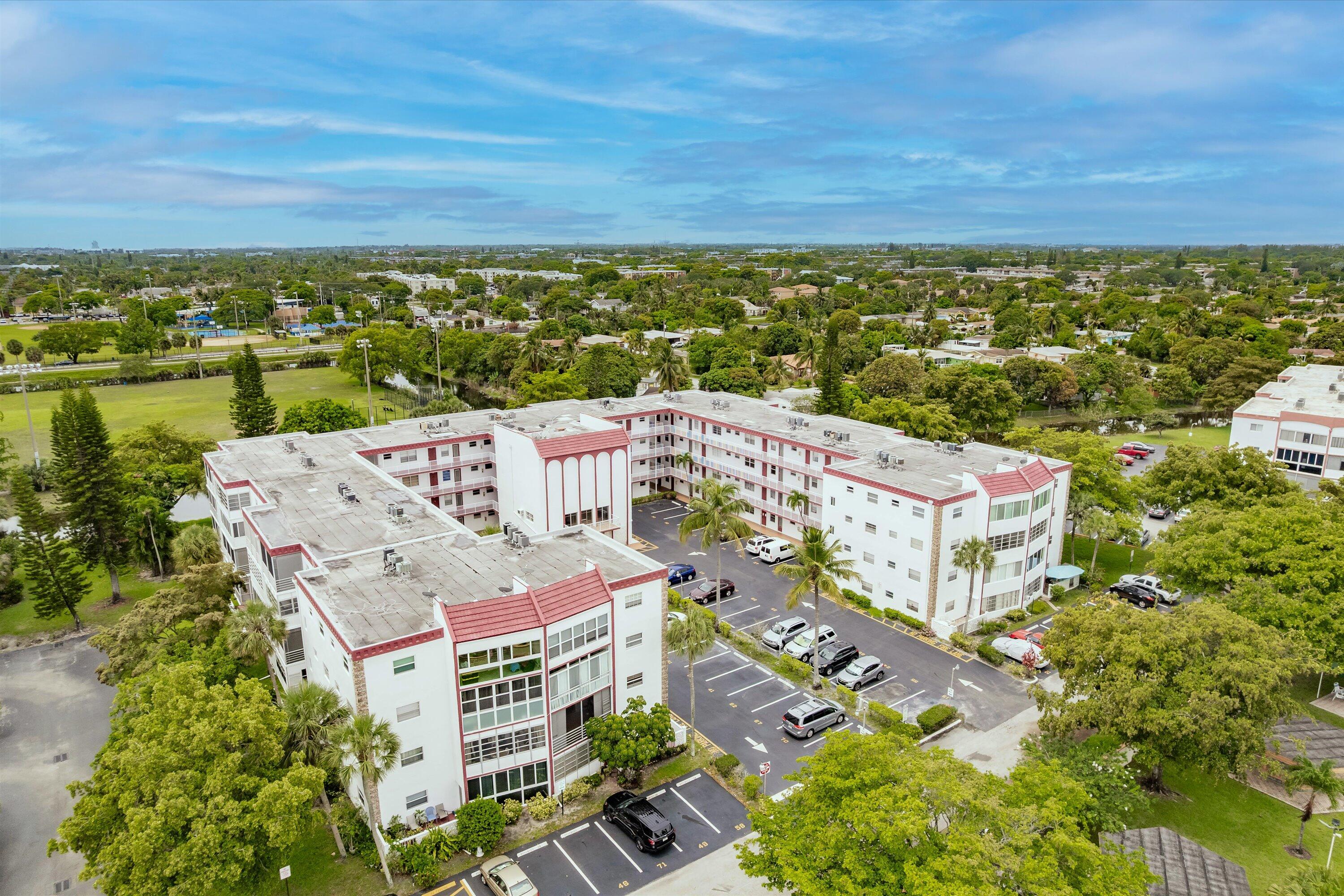 GARNET CONDO - Residential