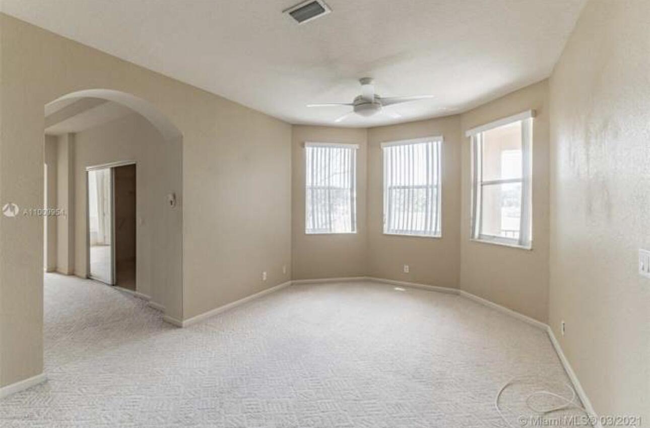 MADISON GREEN 1 - Residential