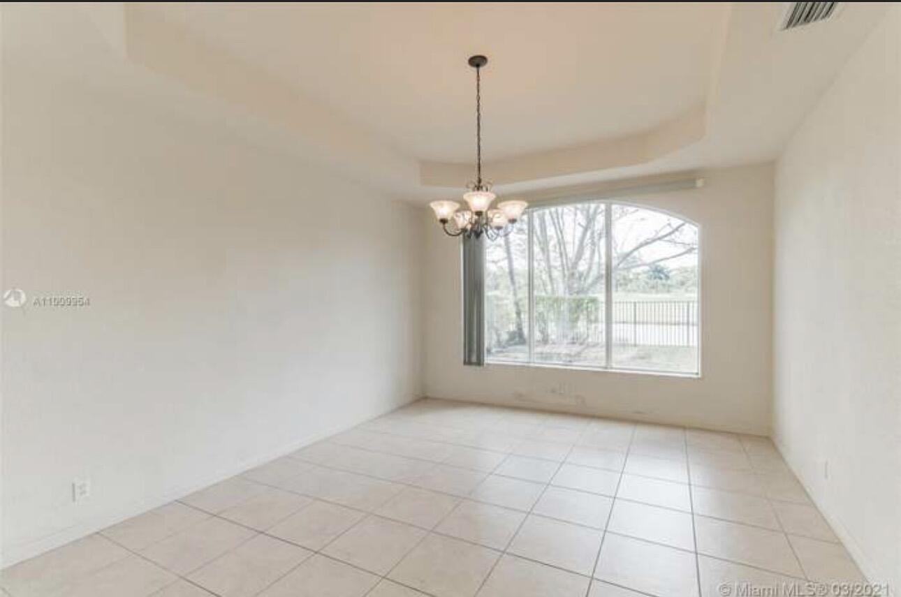 MADISON GREEN 1 - Residential