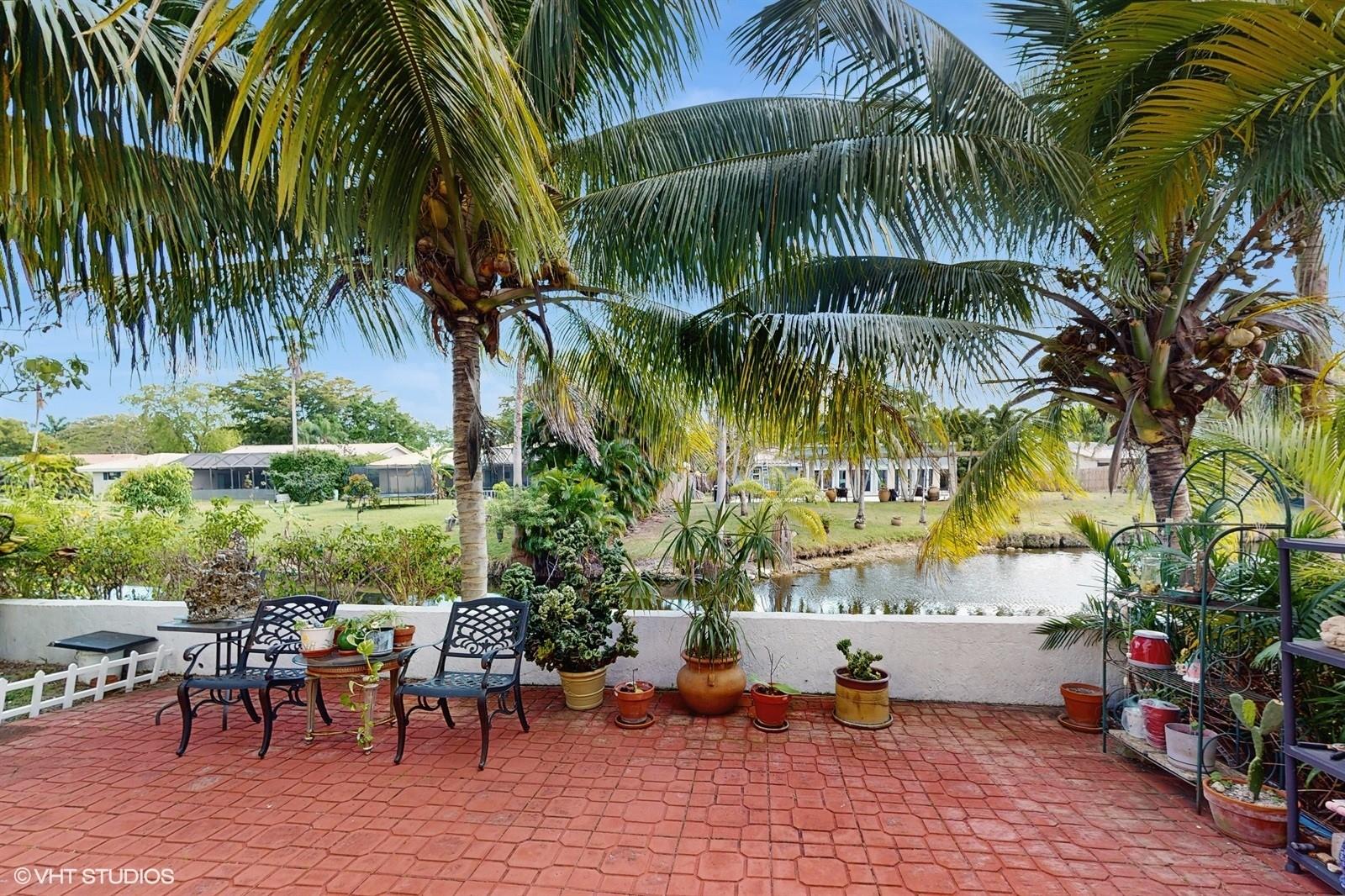9744 NW 1st Mnr