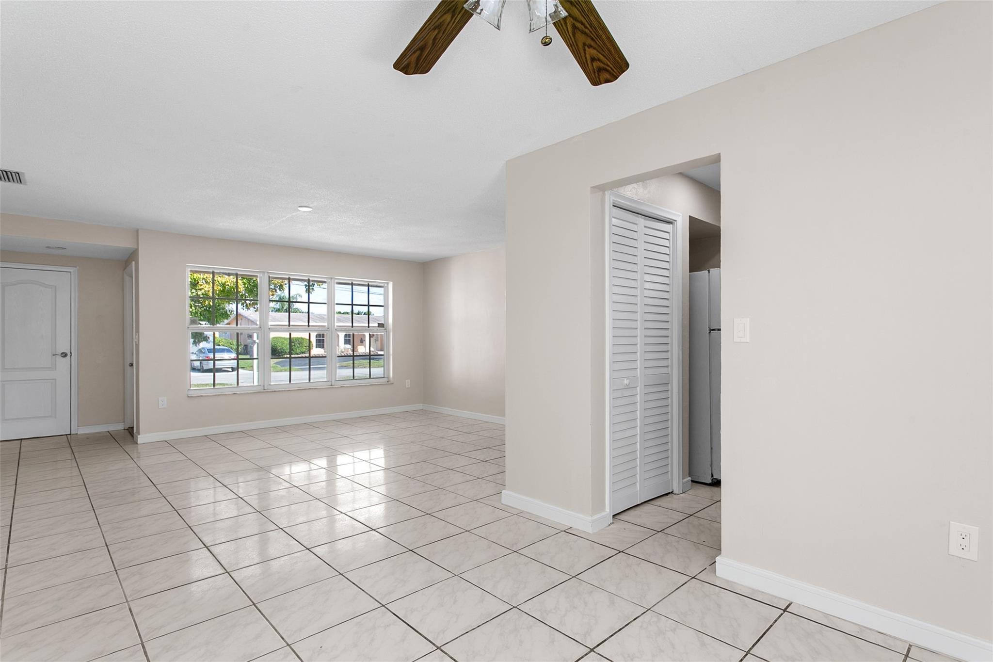 Sunrise Golf Village Sec - Residential