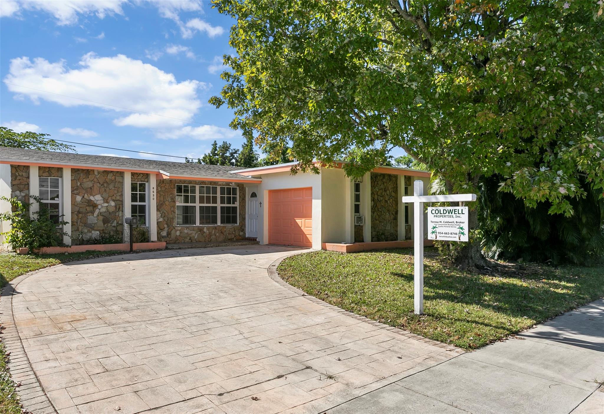 Sunrise Golf Village Sec - Residential