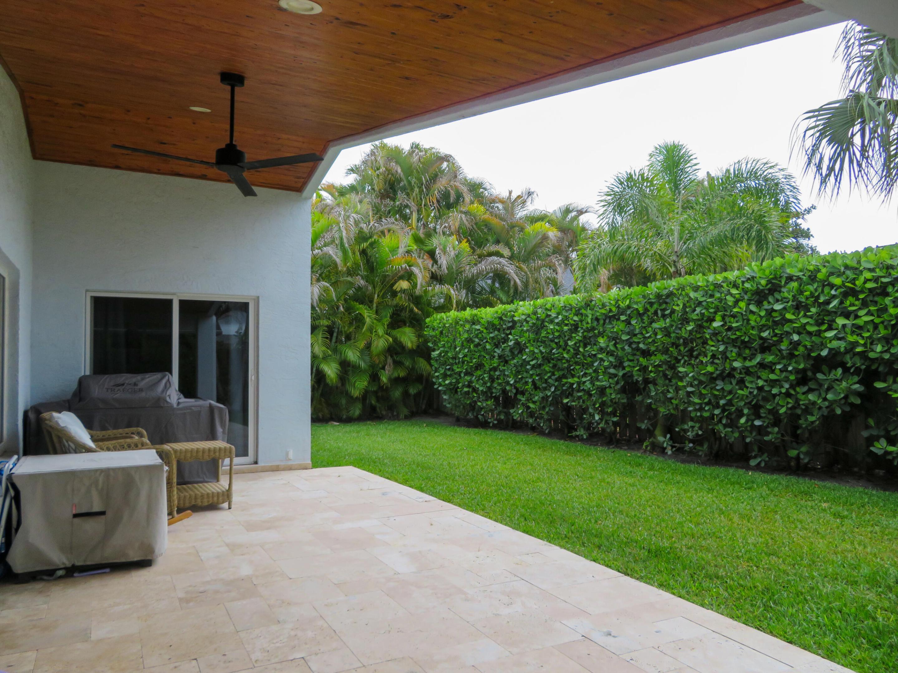 NORTH PALM BEACH HEIGHTS - Residential