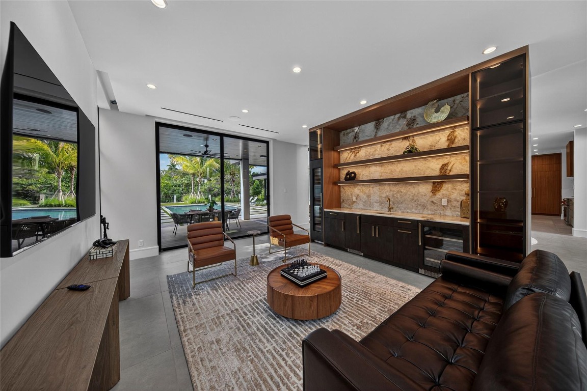 Victoria Isles 15-67 B - Residential