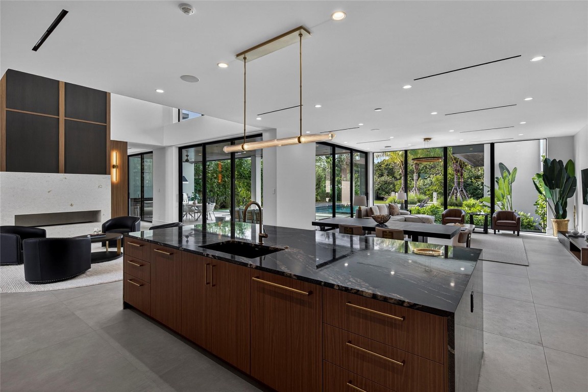 Victoria Isles 15-67 B - Residential