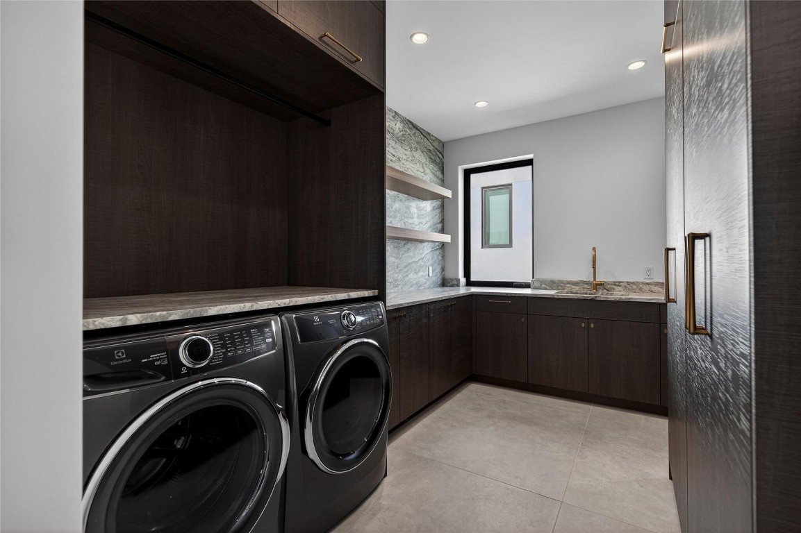 Victoria Isles 15-67 B - Residential