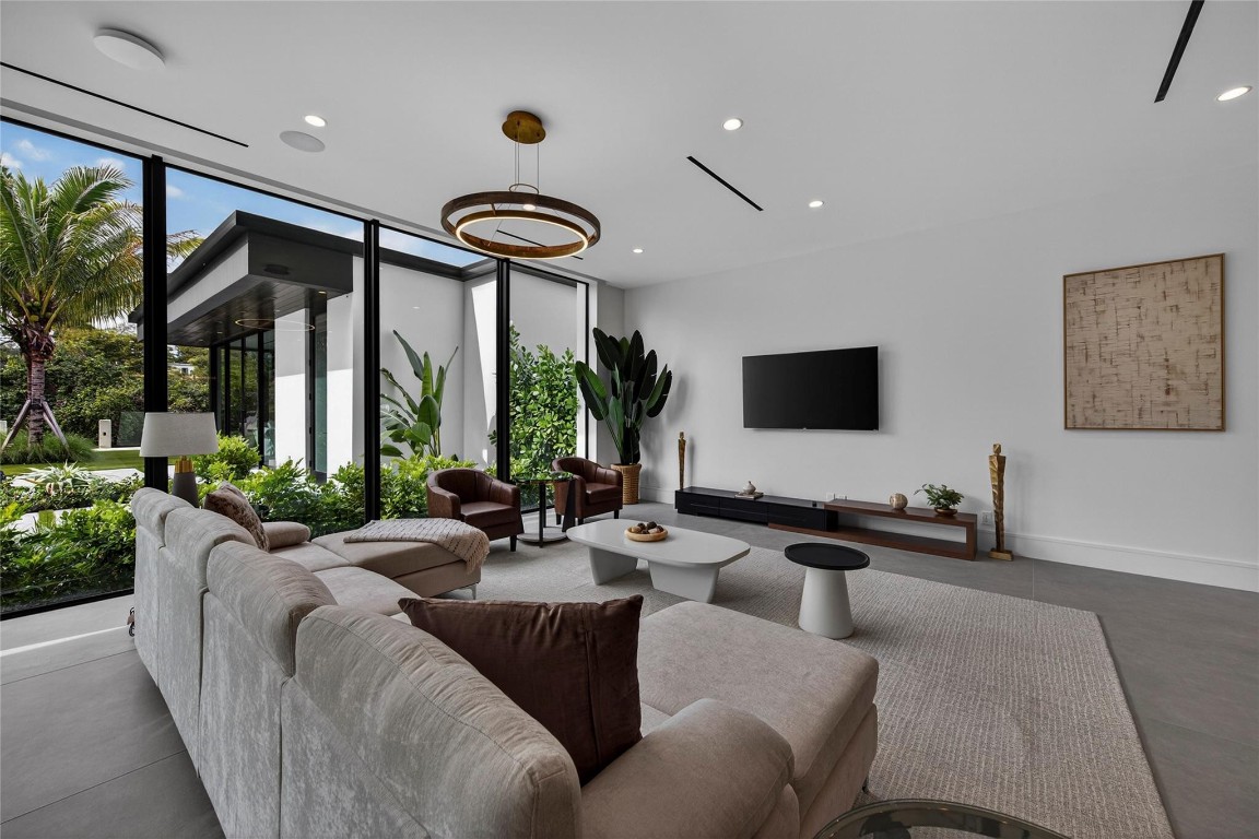 Victoria Isles 15-67 B - Residential