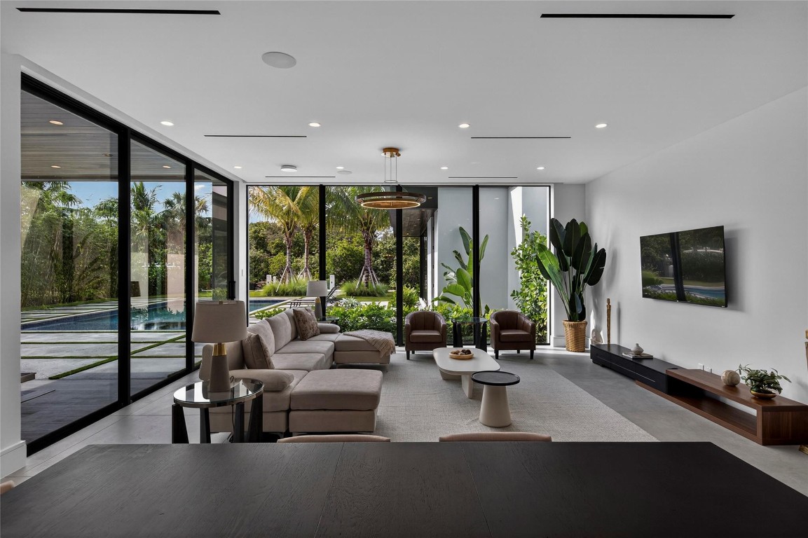 Victoria Isles 15-67 B - Residential