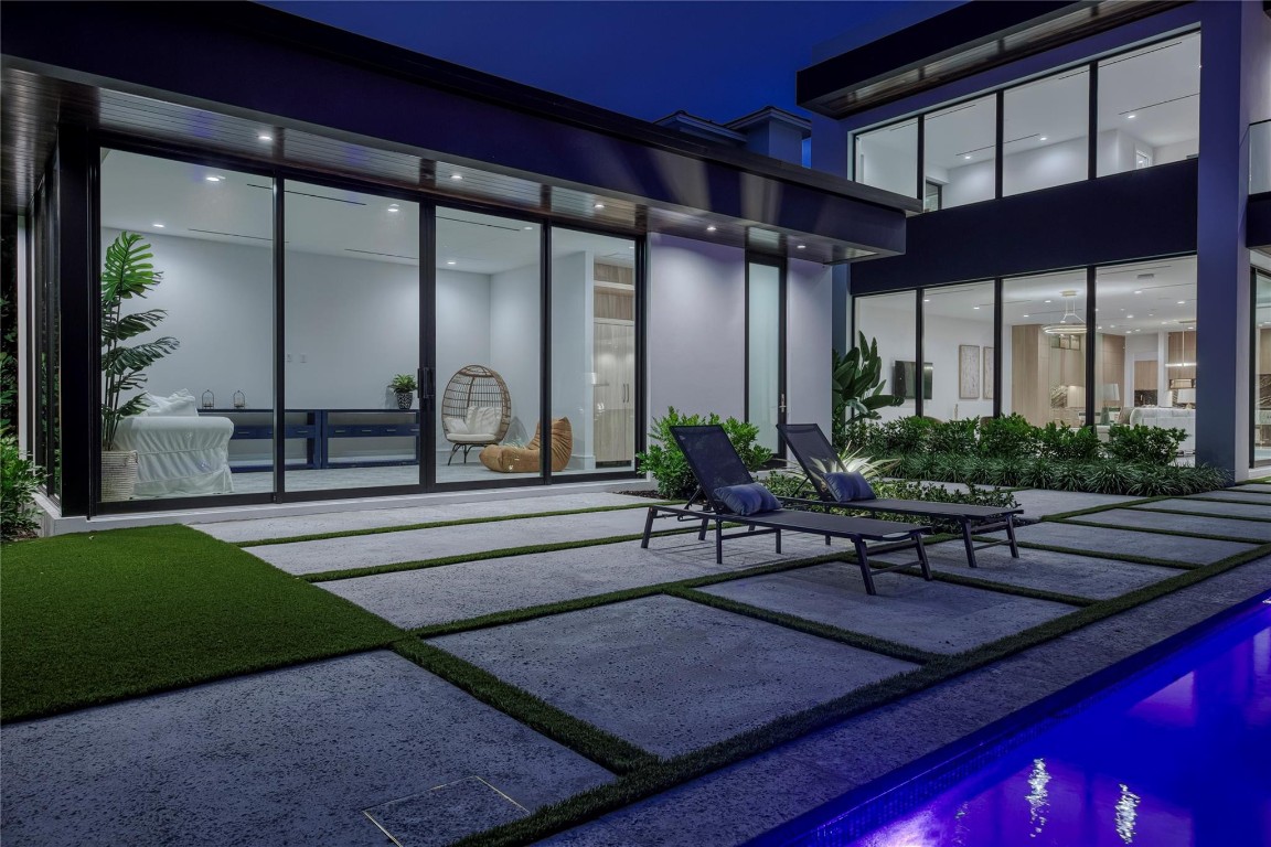 Victoria Isles 15-67 B - Residential