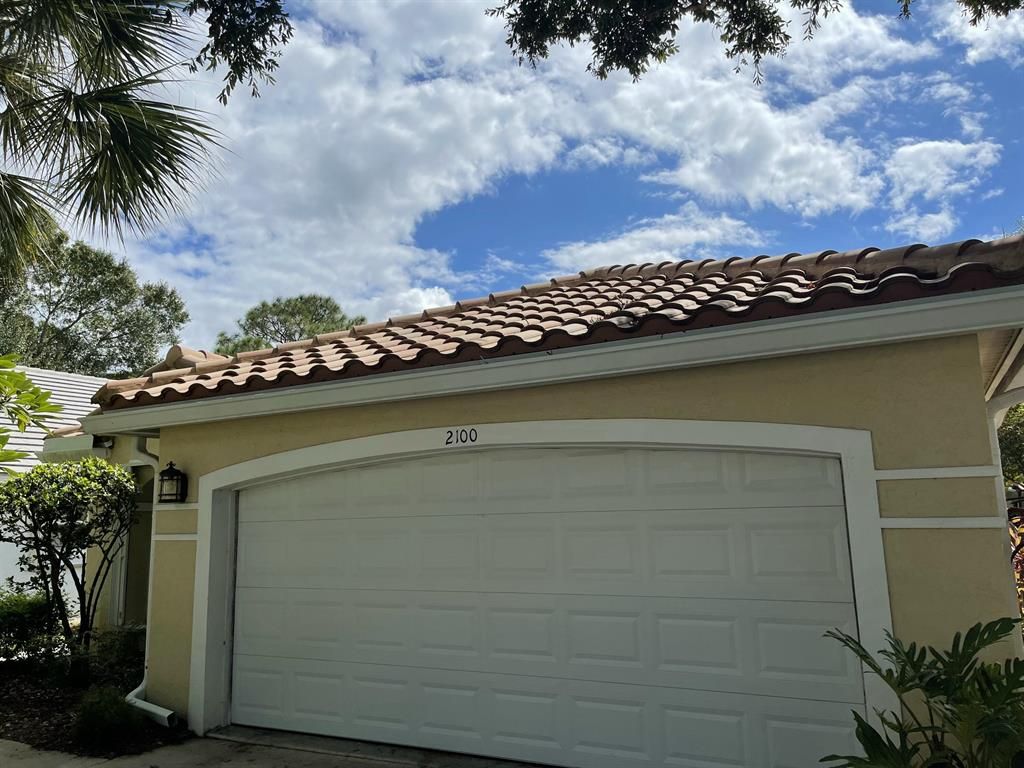 Photo of 2100 SW Augusta Trace, Palm City, FL 34990 (MLS # R10753495)