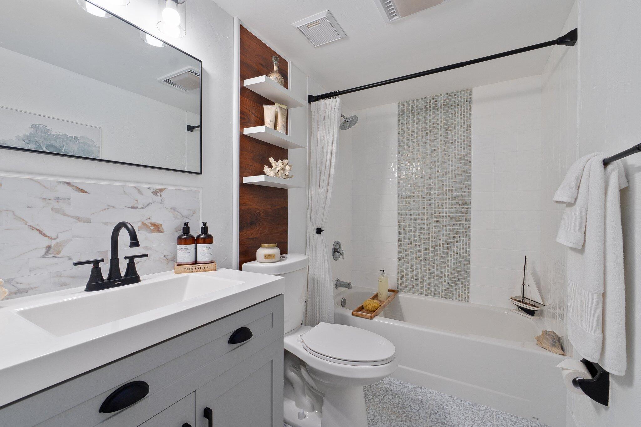 LAKESHORE VILLAGE OF MEADOWOOD PHASE 1 - Residential