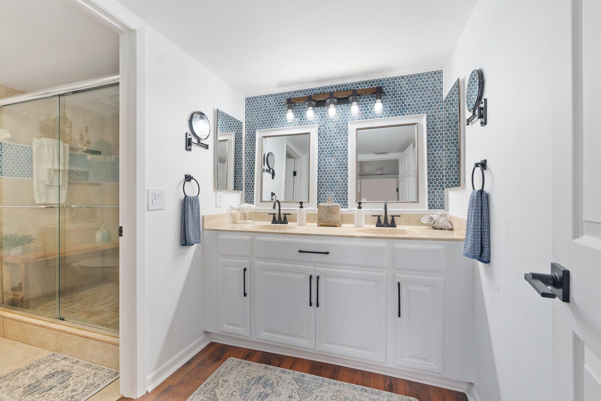 LAKESHORE VILLAGE OF MEADOWOOD PHASE 1 - Residential