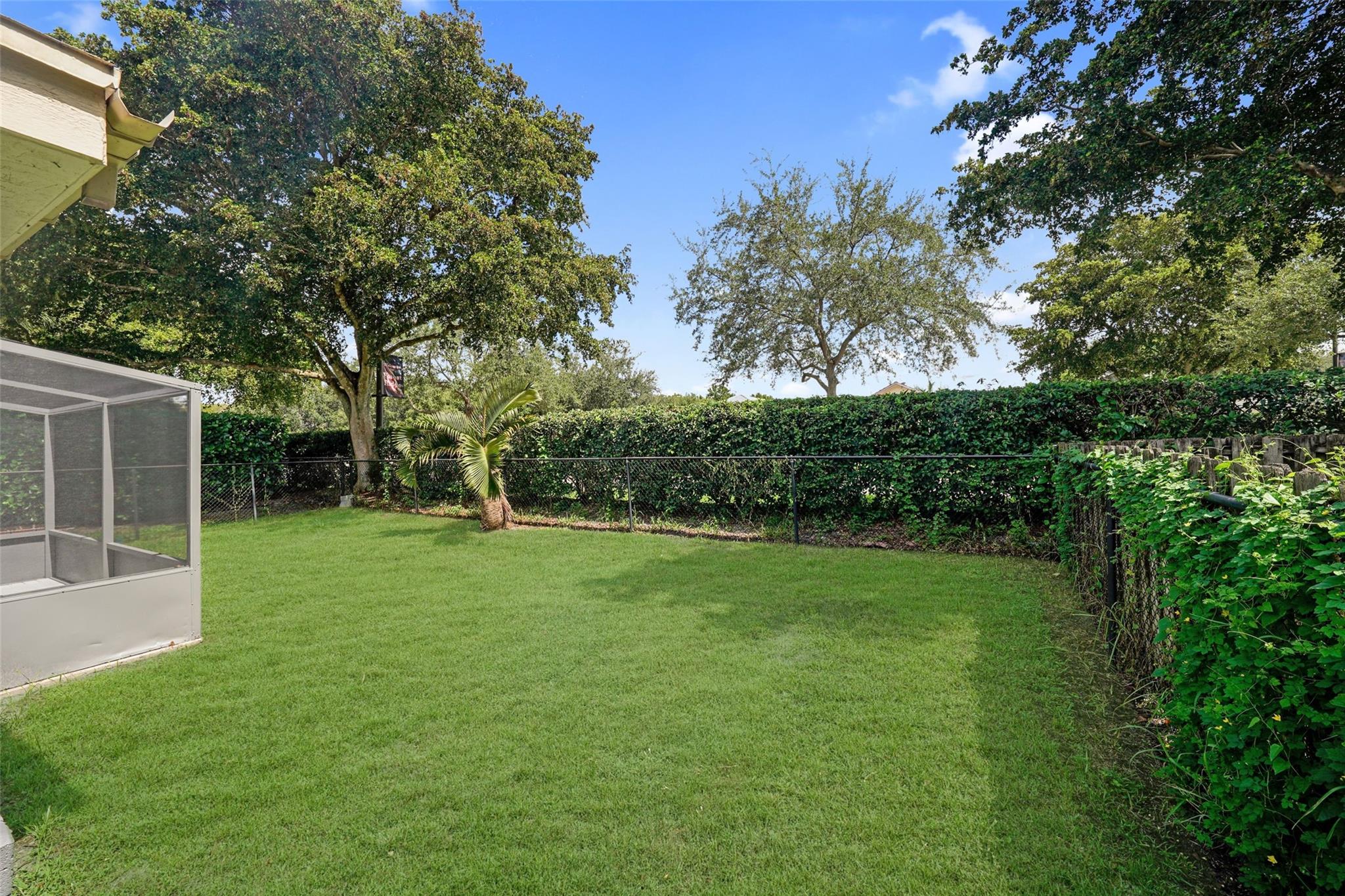 2687 Oak Park Cir
