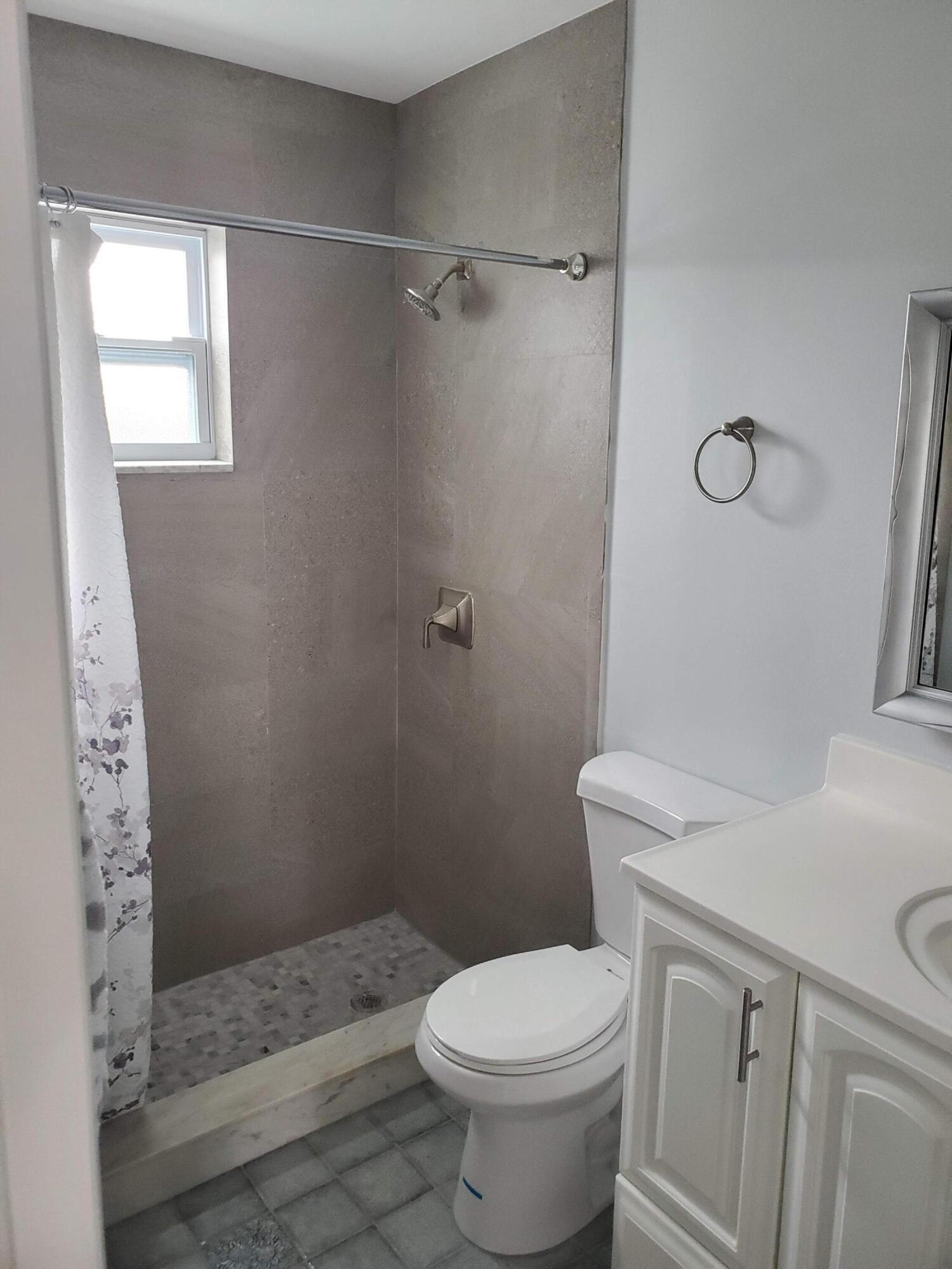 BOCA VISTA - Residential Lease