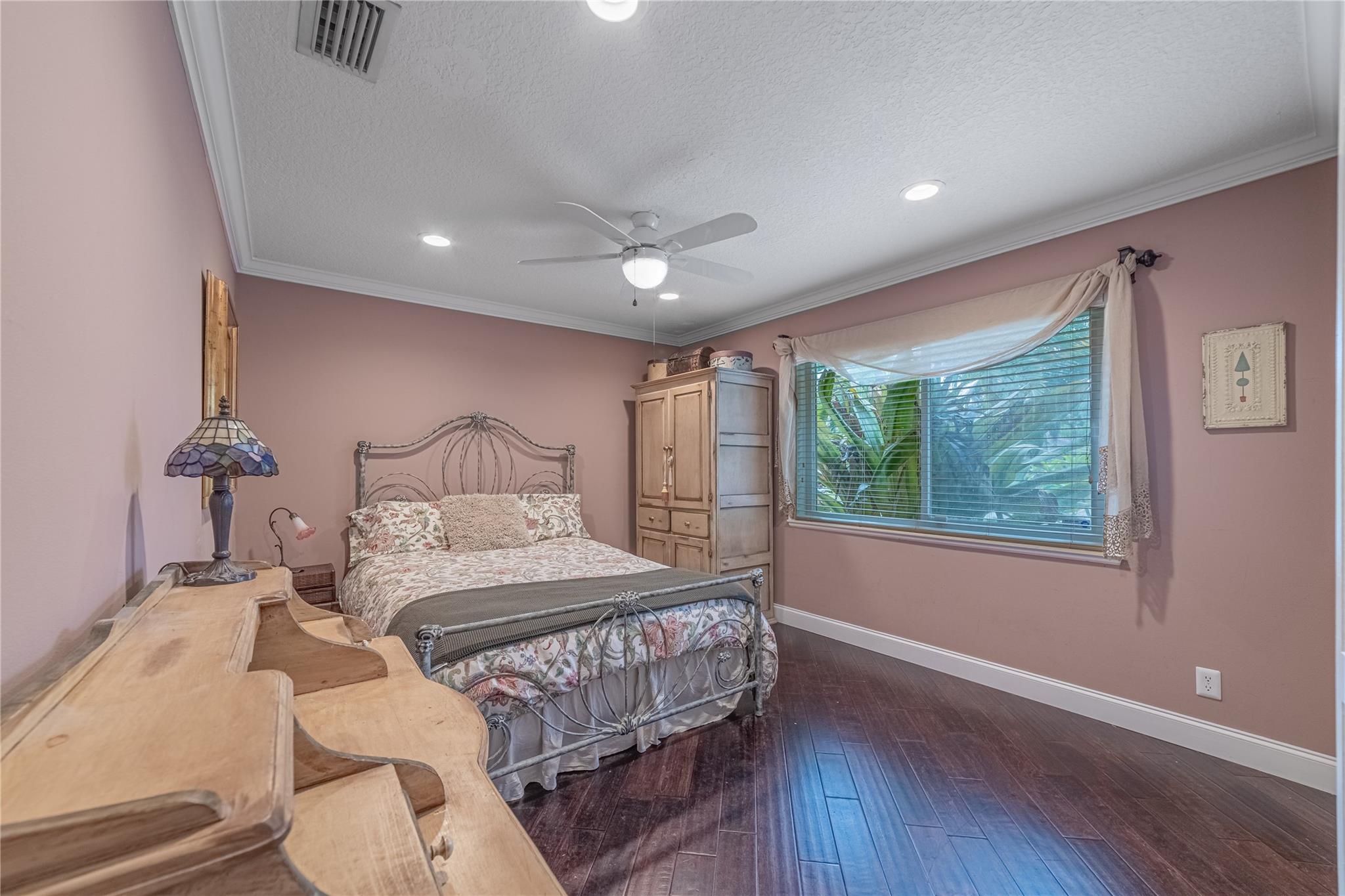 THE CROSSINGS - Residential