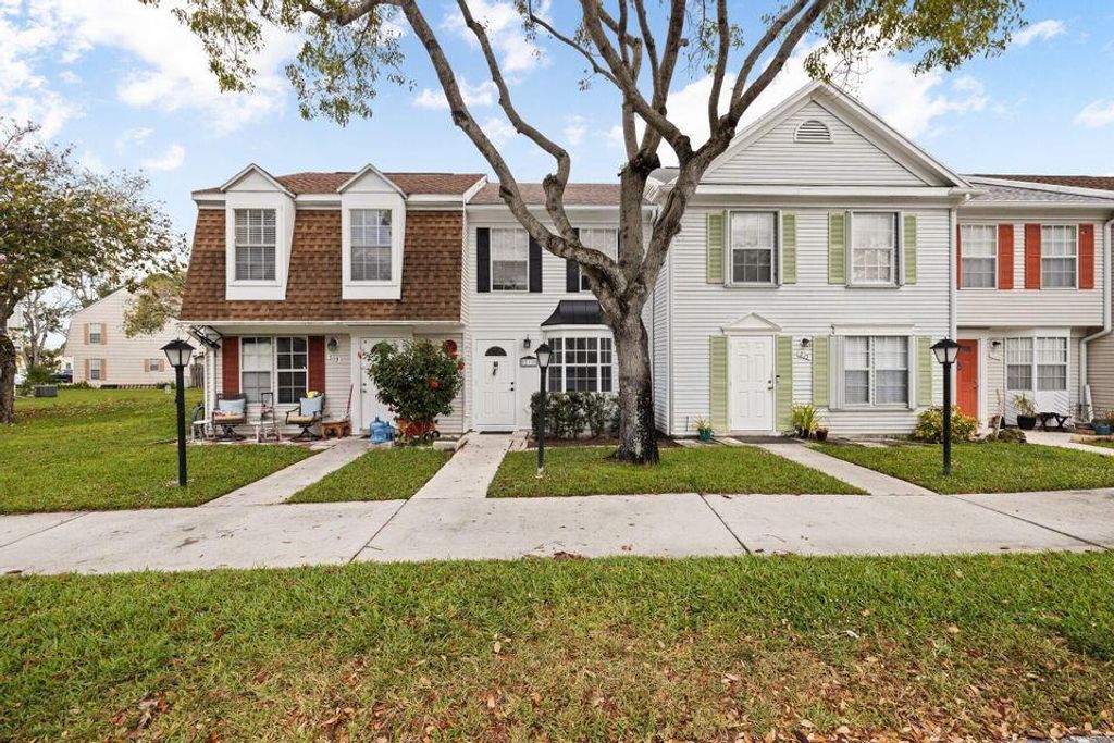 Photo of 217 Old English Drive, Jupiter, FL 33458 (MLS # R10917975)