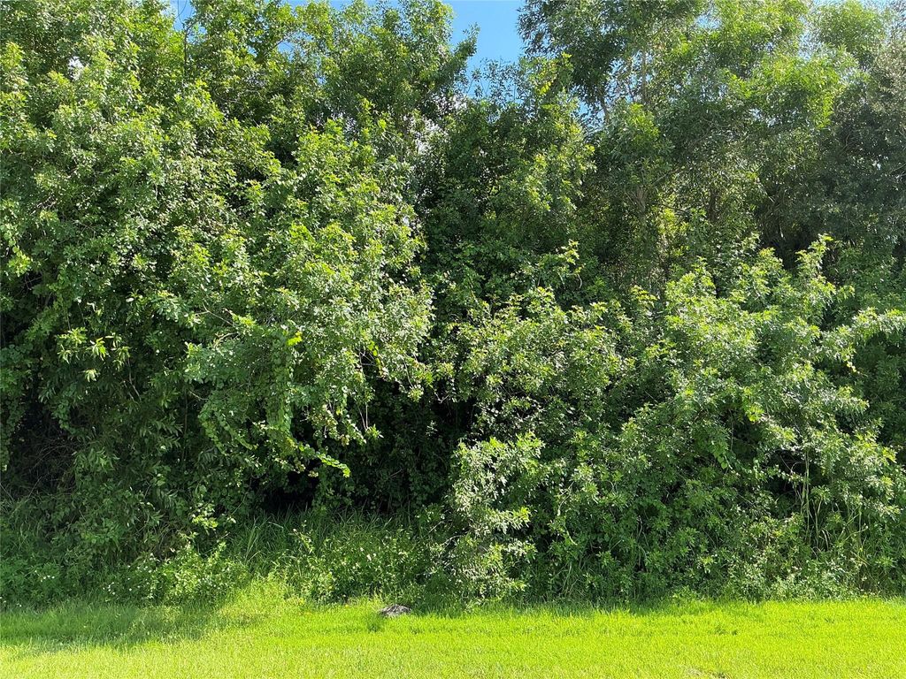 Photo of 3427 SW Catskill Drive, Port Saint Lucie, FL 34953 (MLS # F10464877)