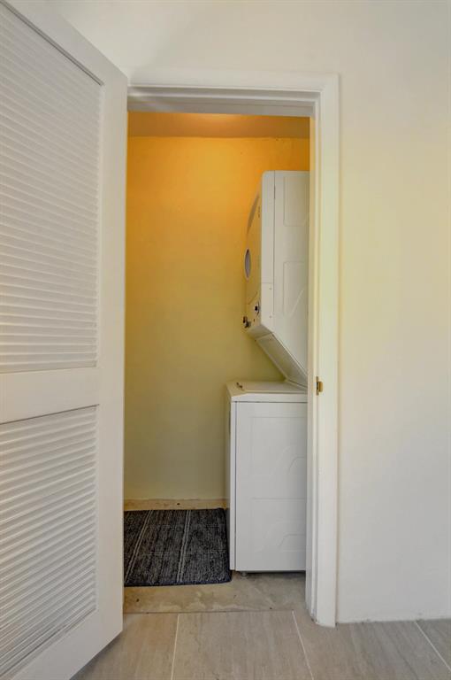 PARKVIEW MANOR CONDO - Residential