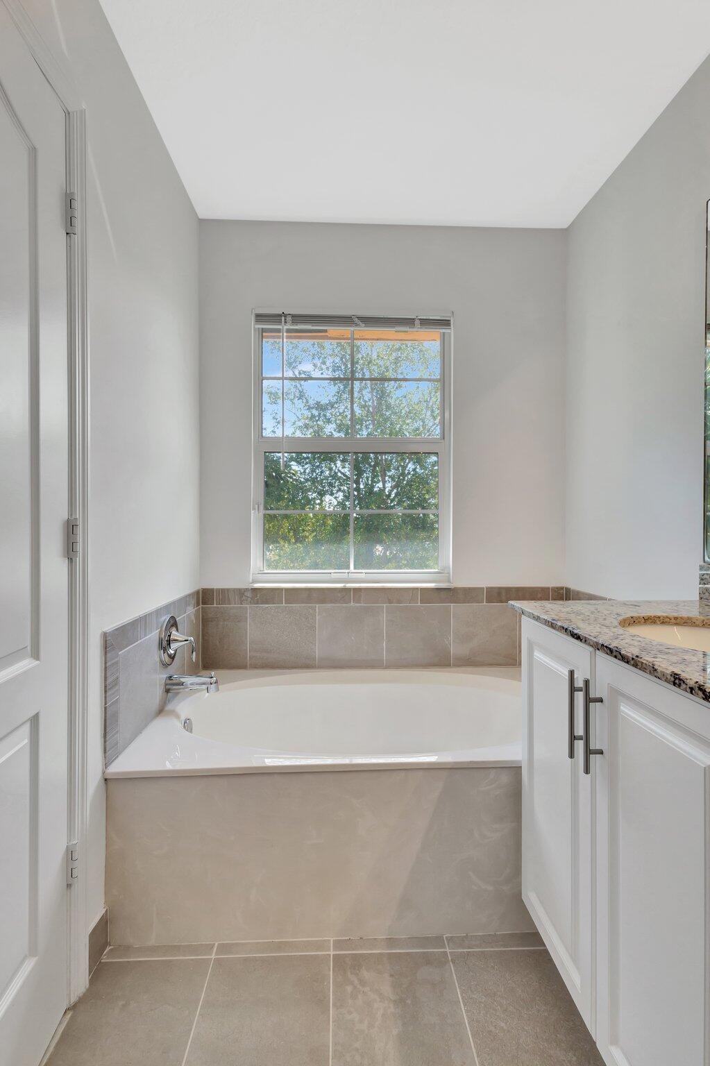 COLONY RESERVE AT LAKE WORTH - Residential