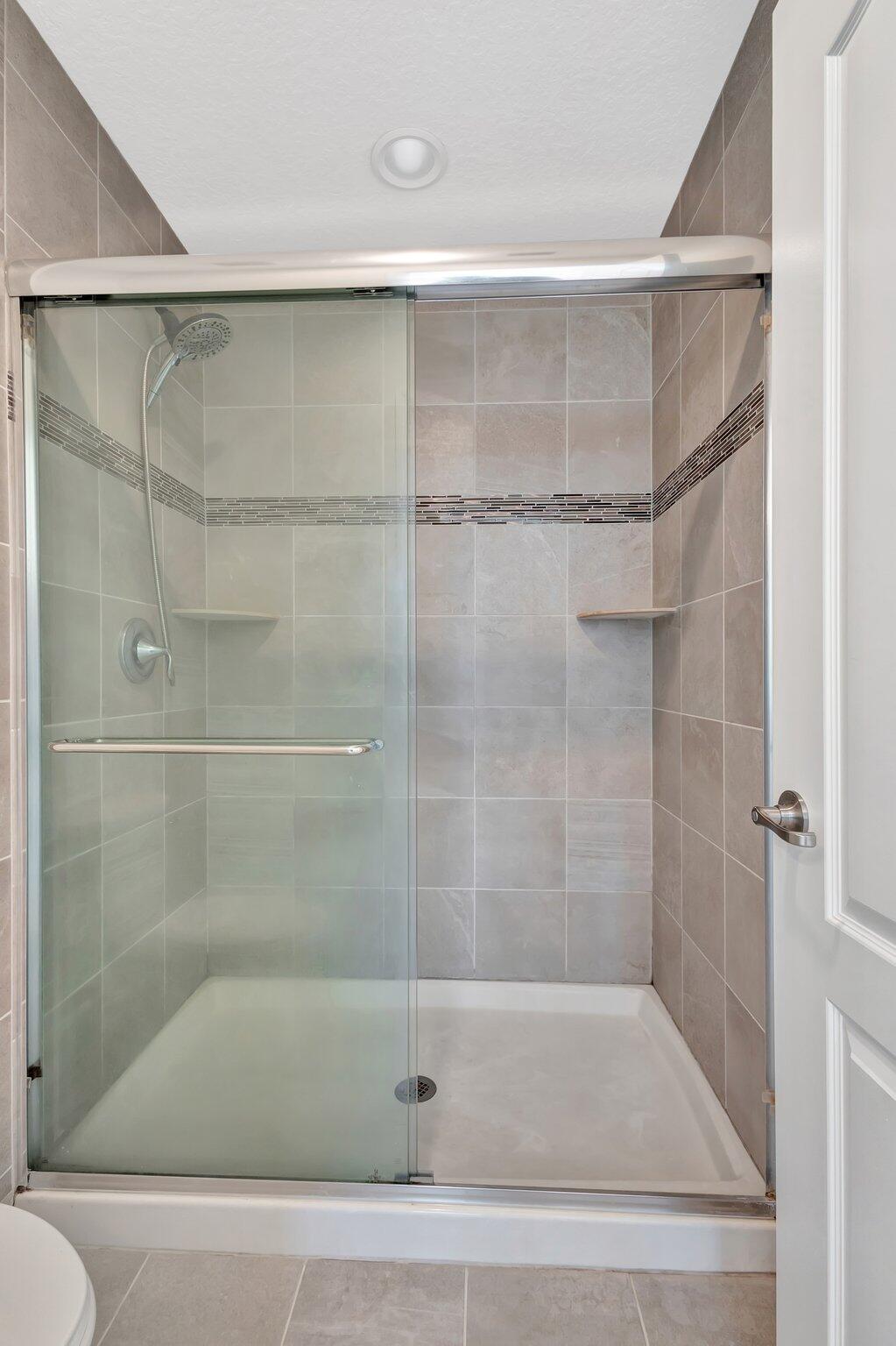 COLONY RESERVE AT LAKE WORTH - Residential