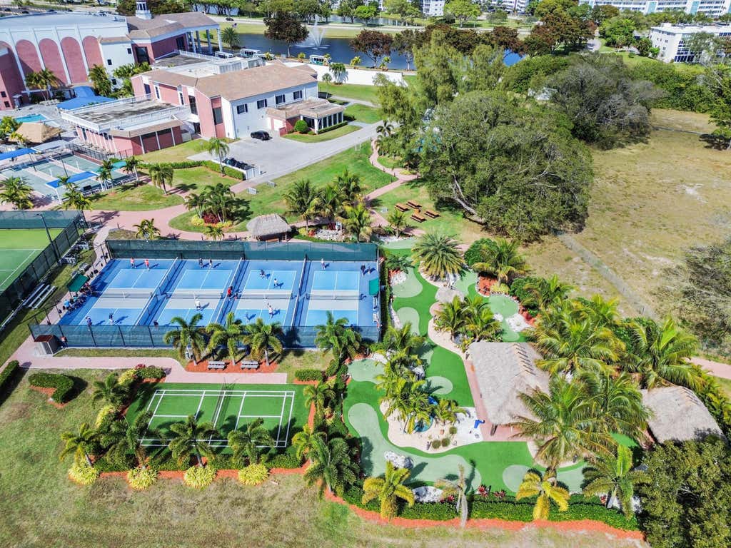 Photo of 25 Prescott B #25, Deerfield Beach, FL 33442 (MLS # R11154802)