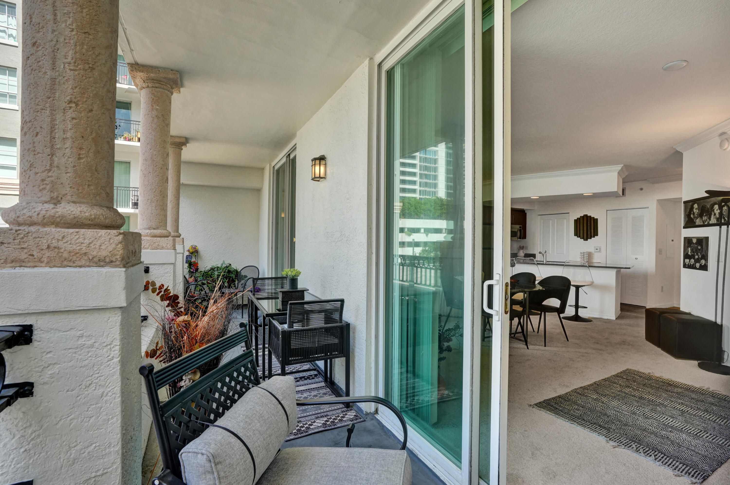 PRADO CONDO - Residential