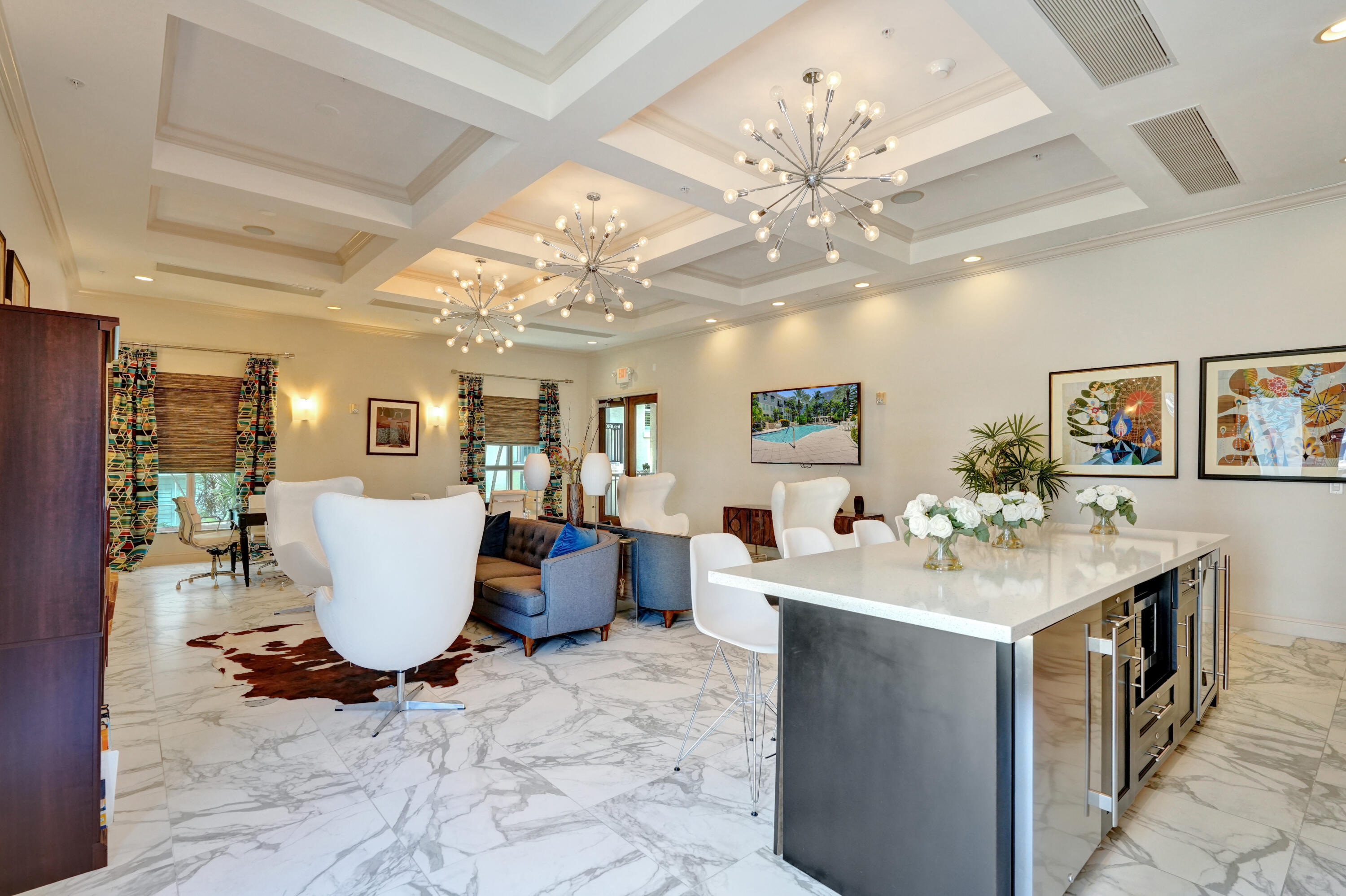 PRADO CONDO - Residential