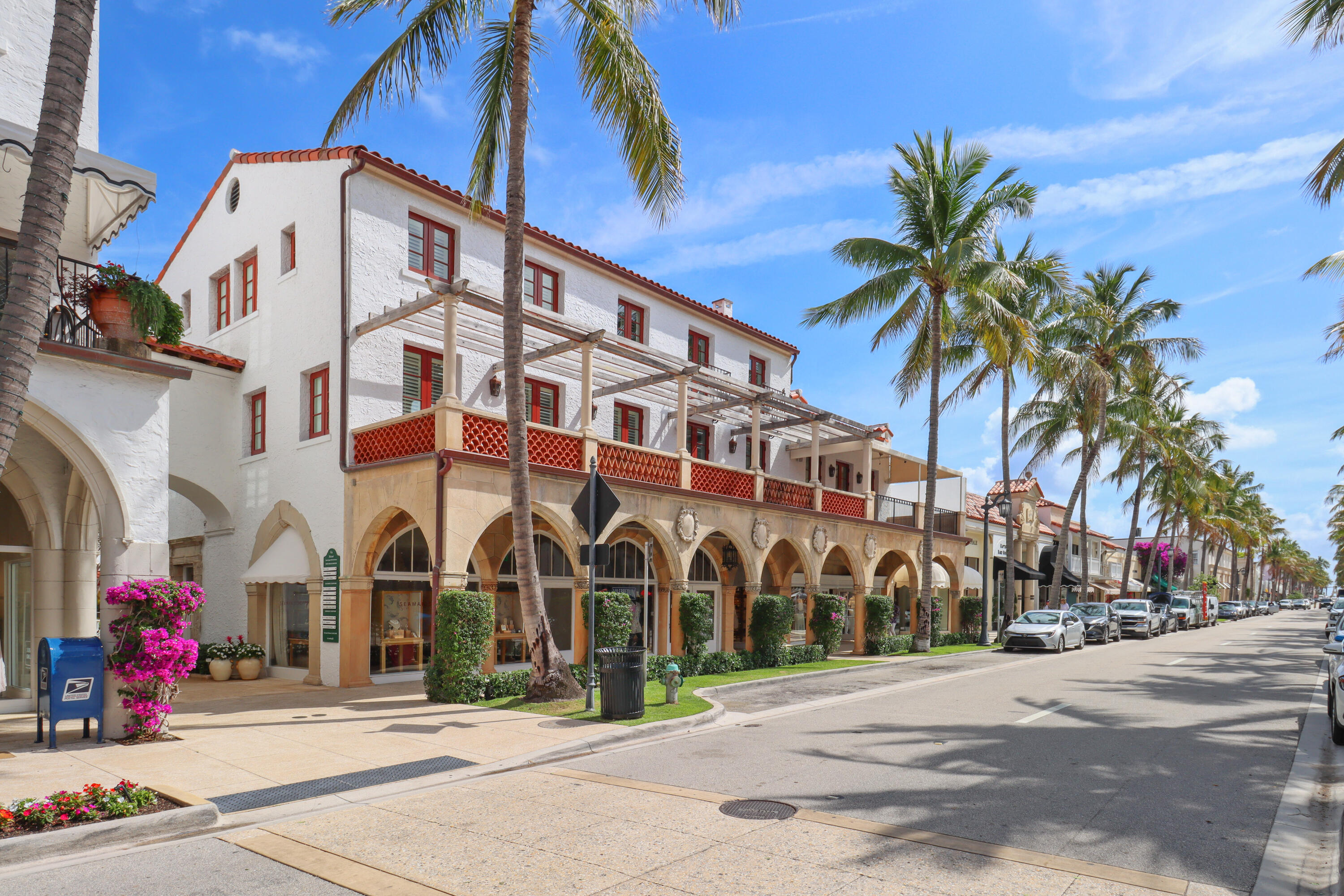 PRADO CONDO - Residential