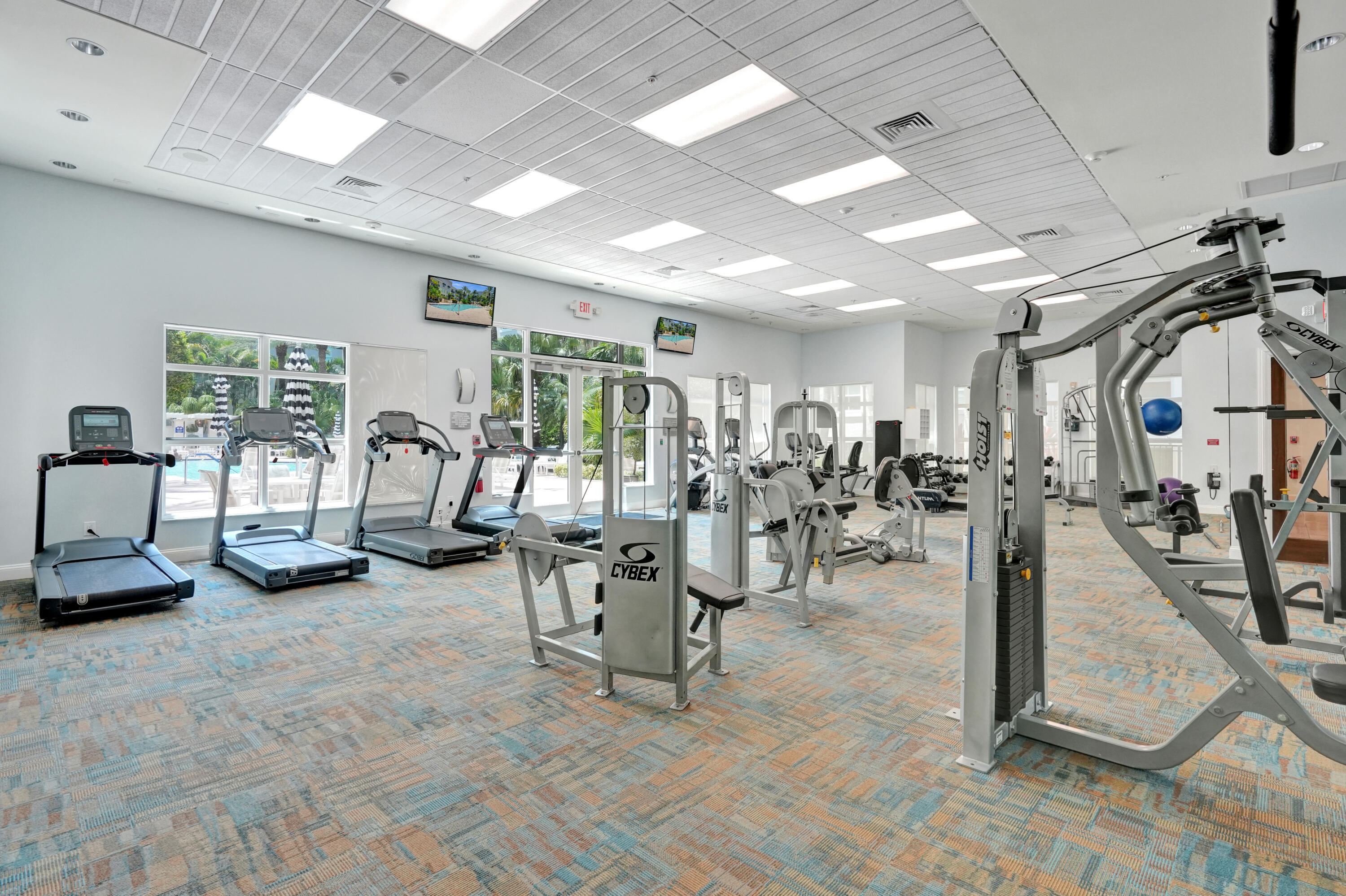 PRADO CONDO - Residential