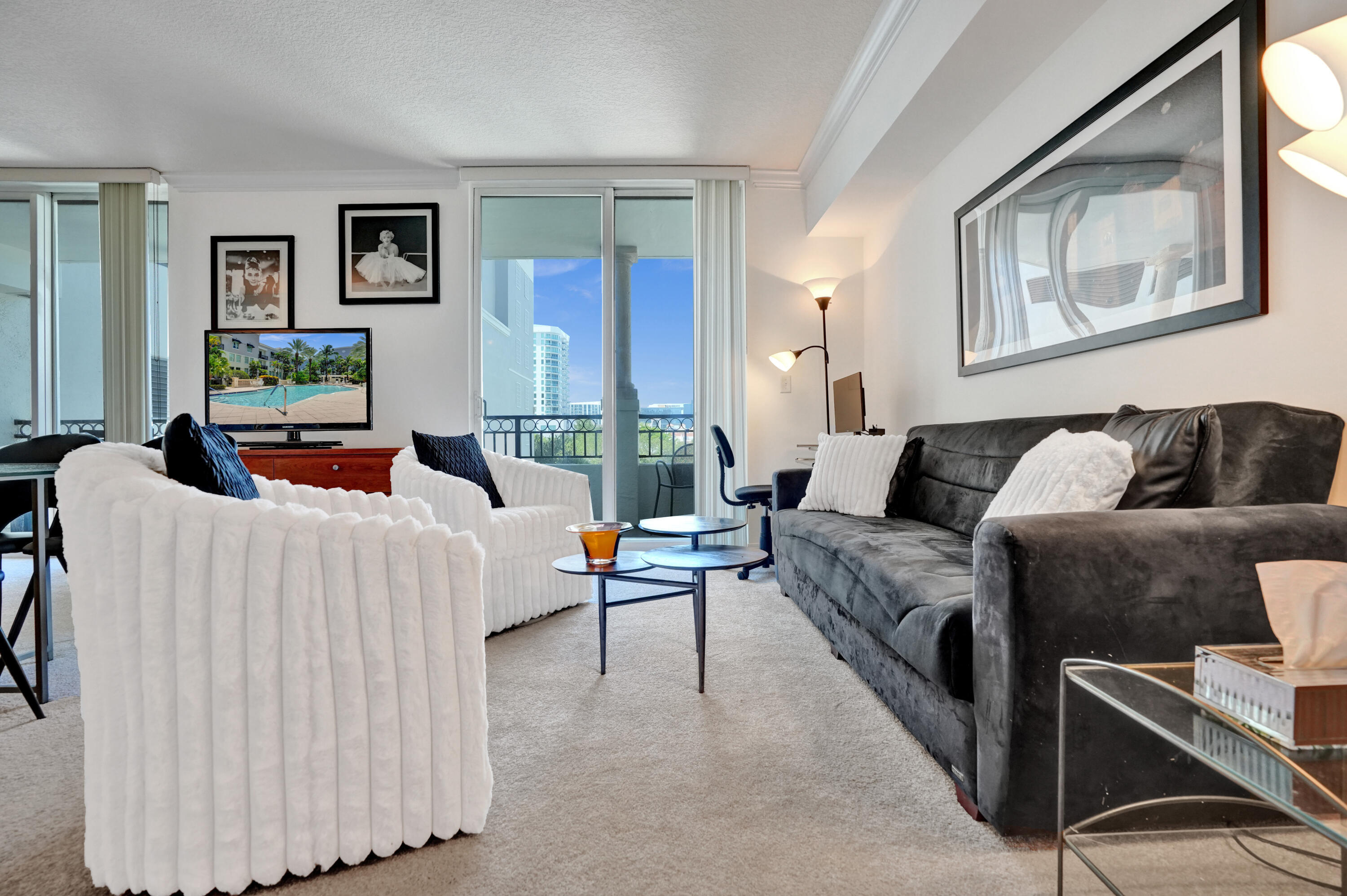 600 S Dixie Highway 352