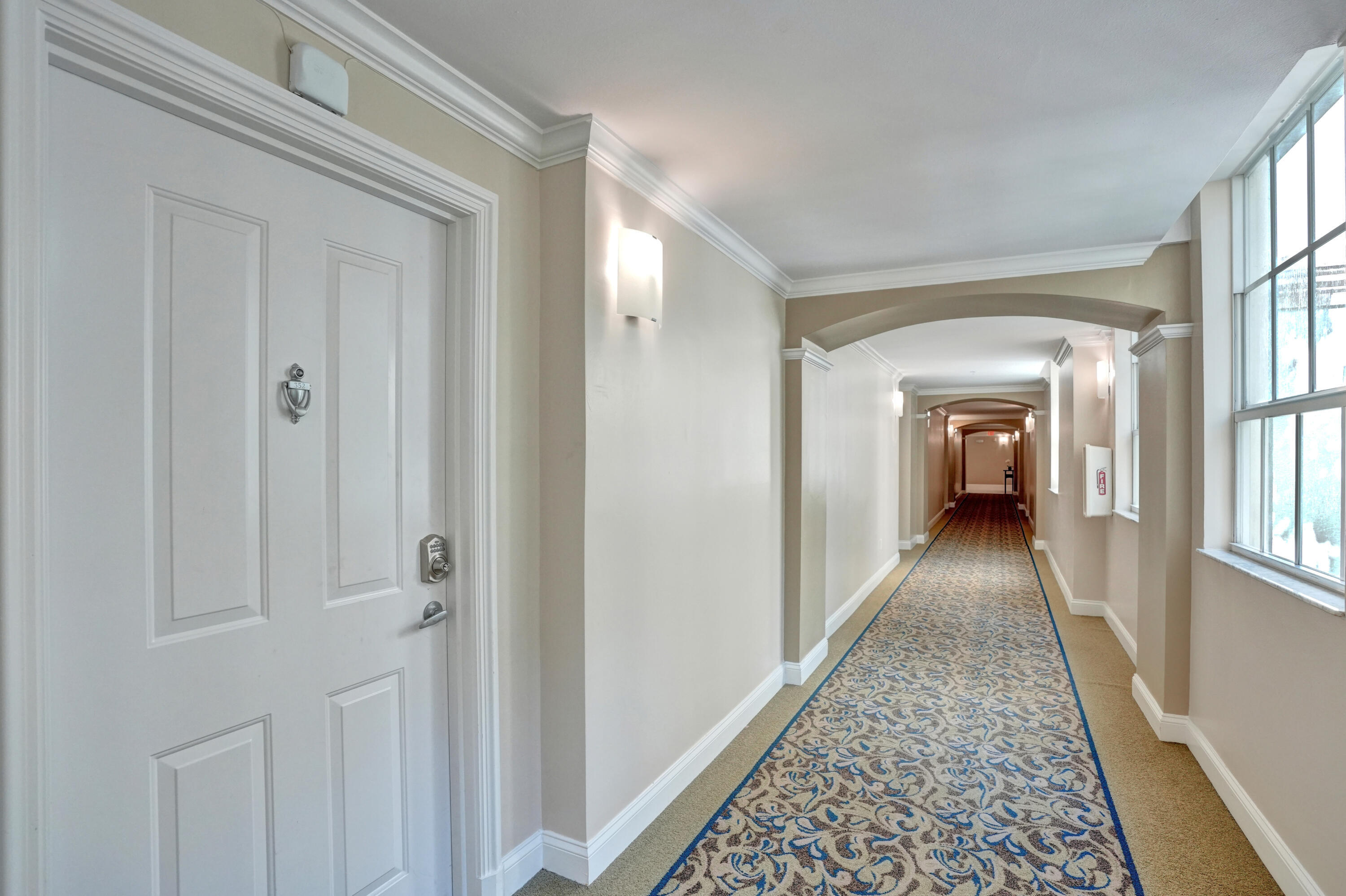 PRADO CONDO - Residential