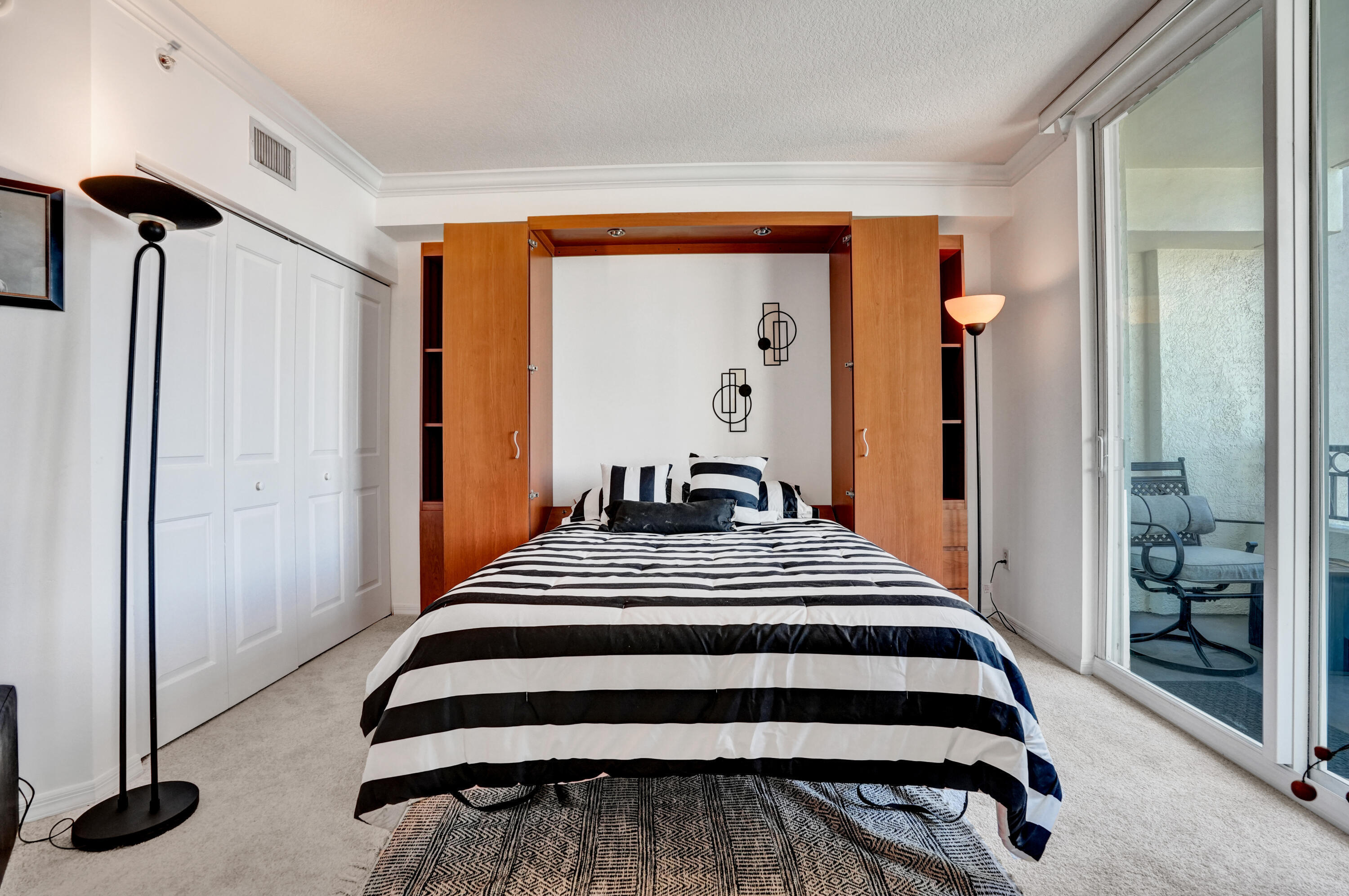 PRADO CONDO - Residential