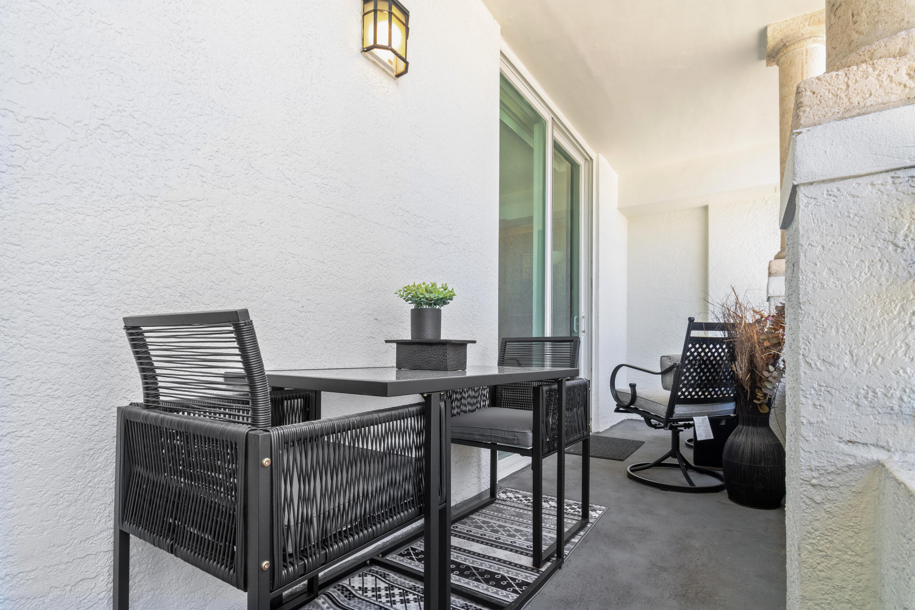 PRADO CONDO - Residential