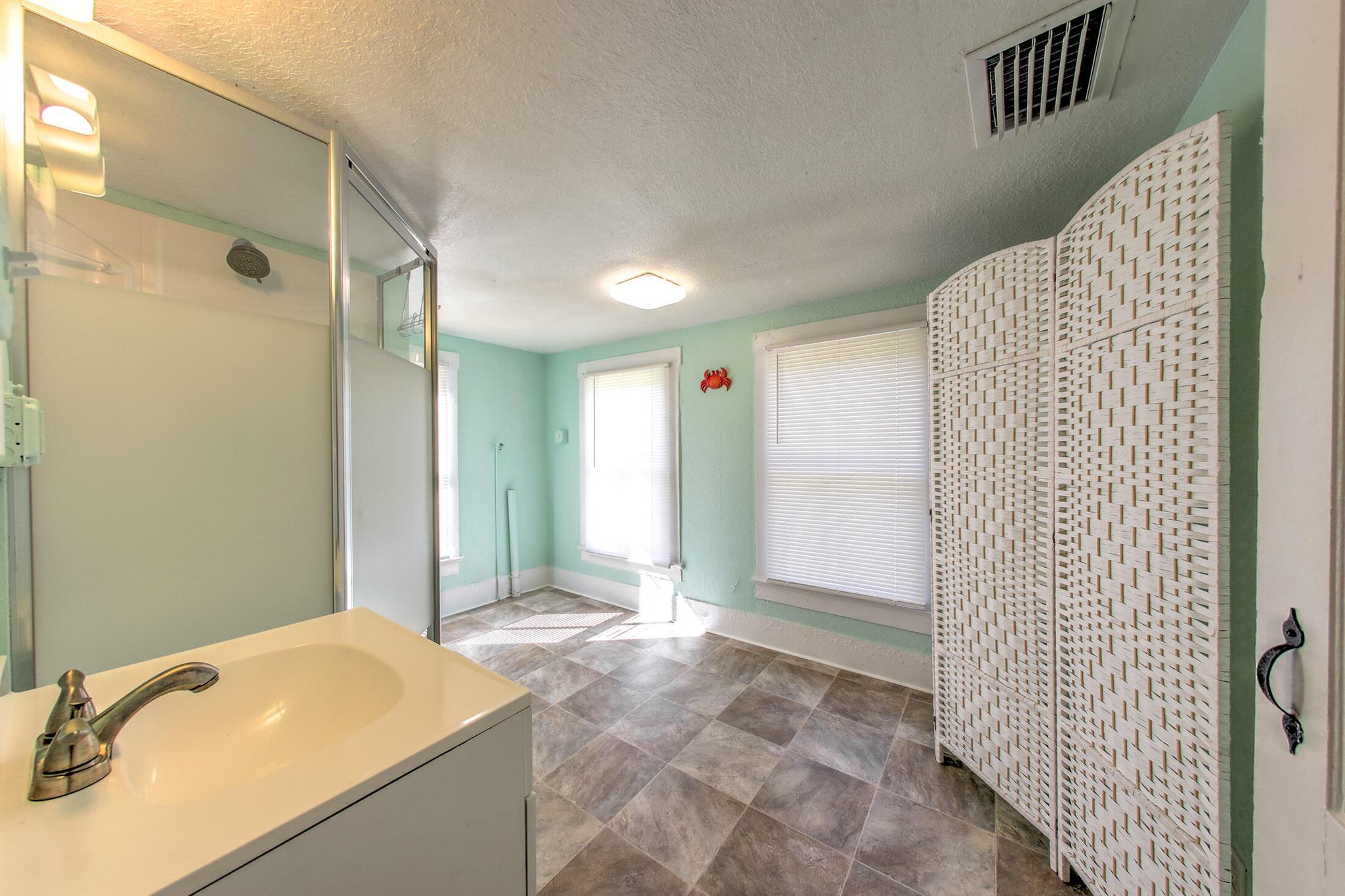 METES AND BOUNDS - Residential