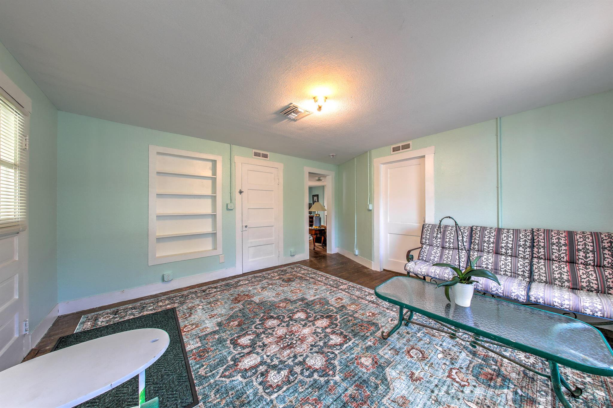 METES AND BOUNDS - Residential